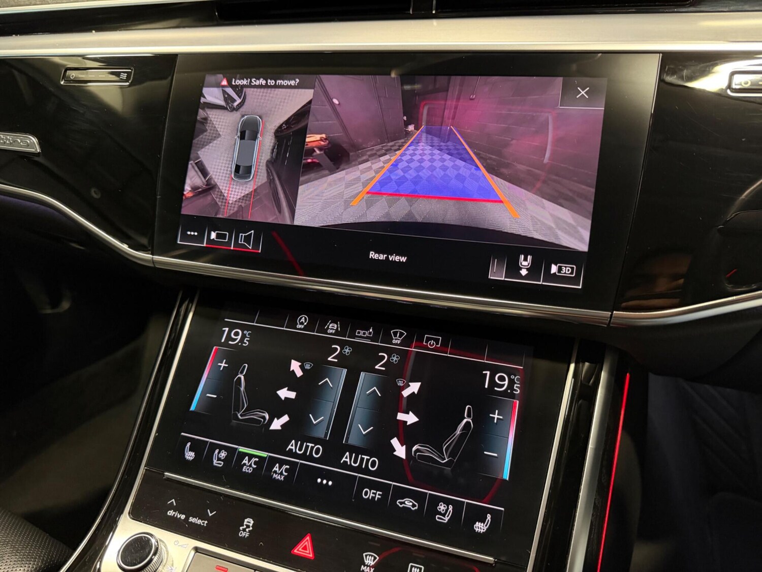 Used Audi A8 for sale - 77683602: Photo 32