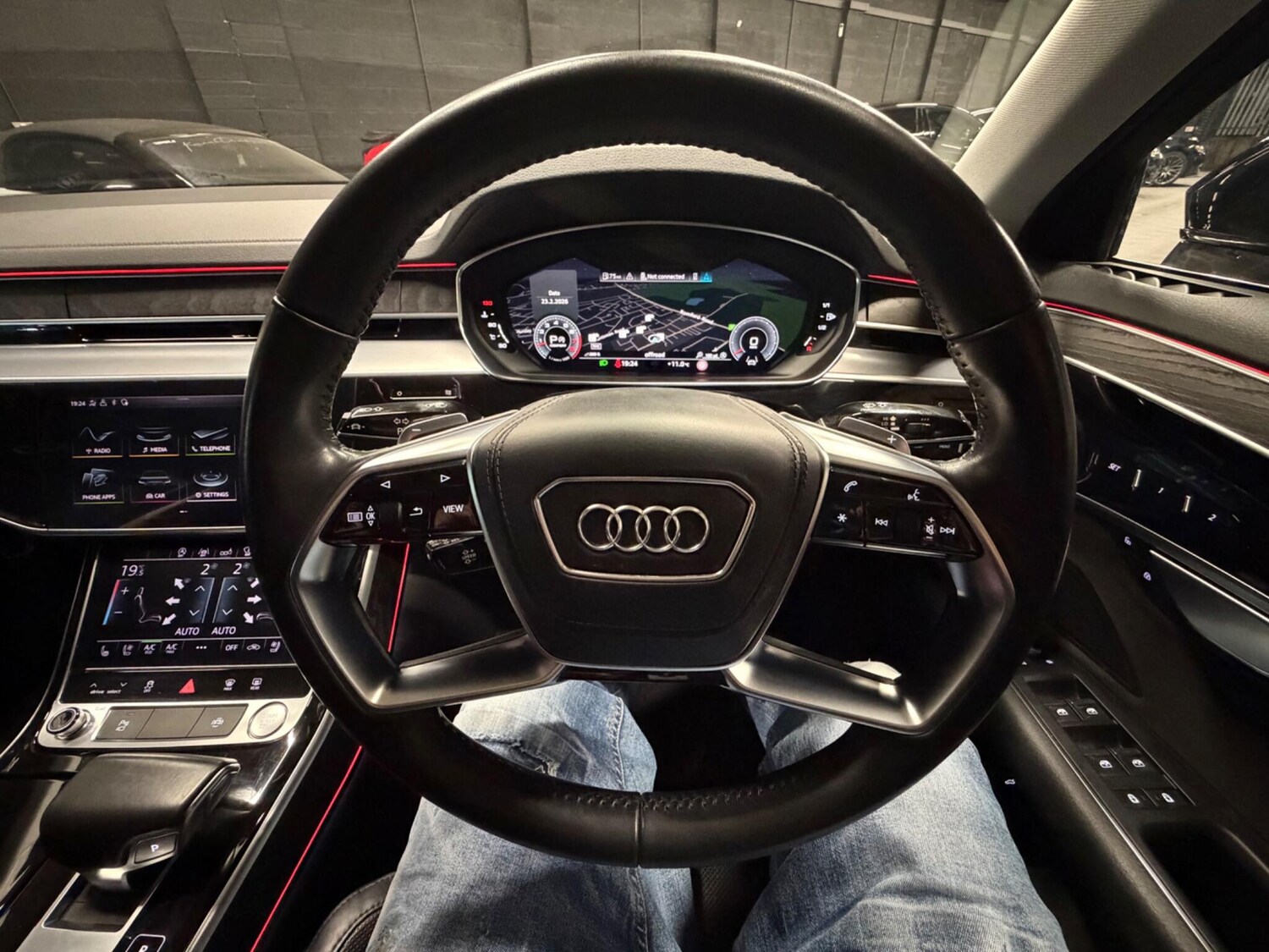 Used Audi A8 for sale - 77683602: Photo 34