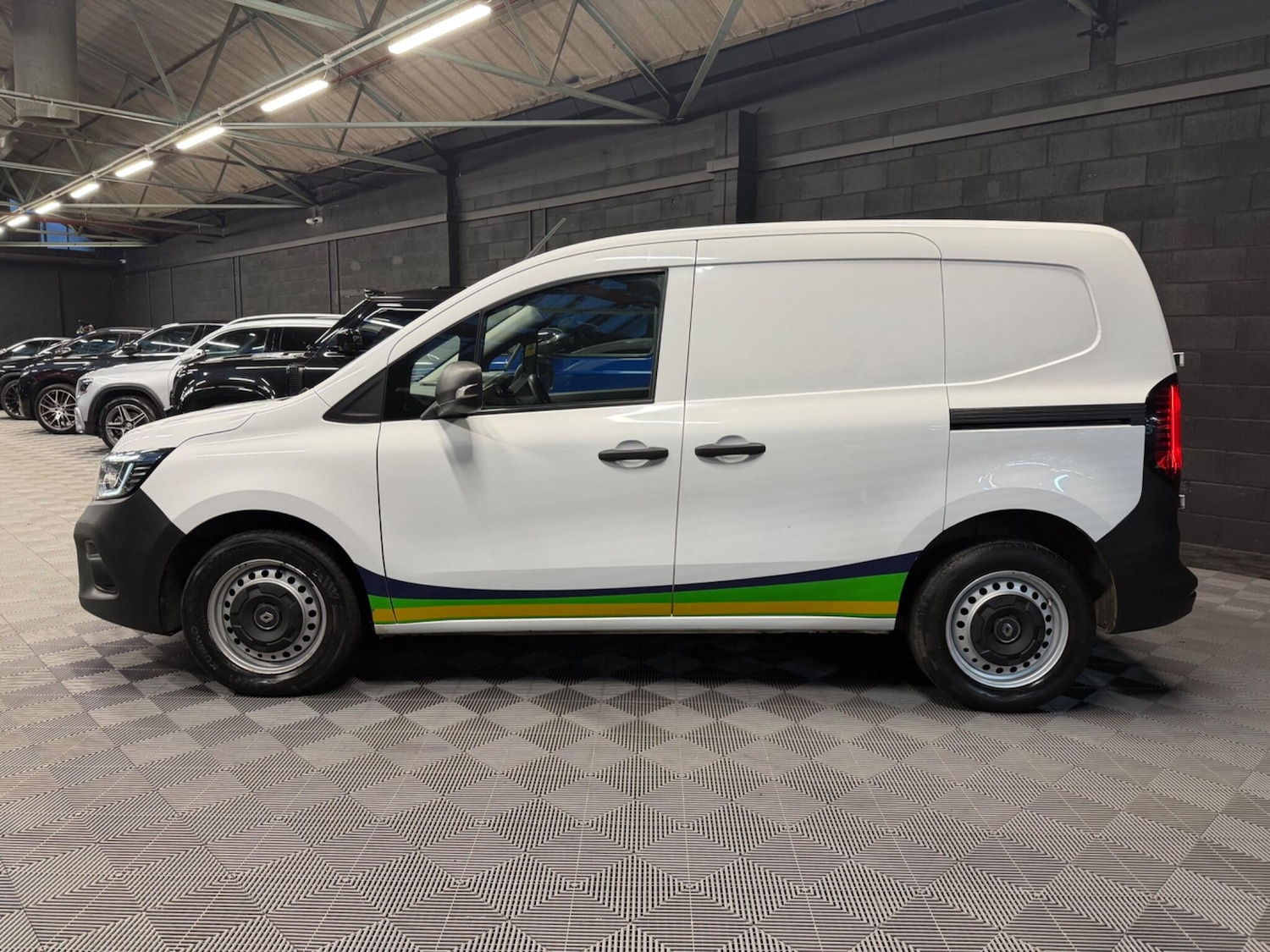 Used Renault Kangoo 2023 for sale - 77898648: Photo 5