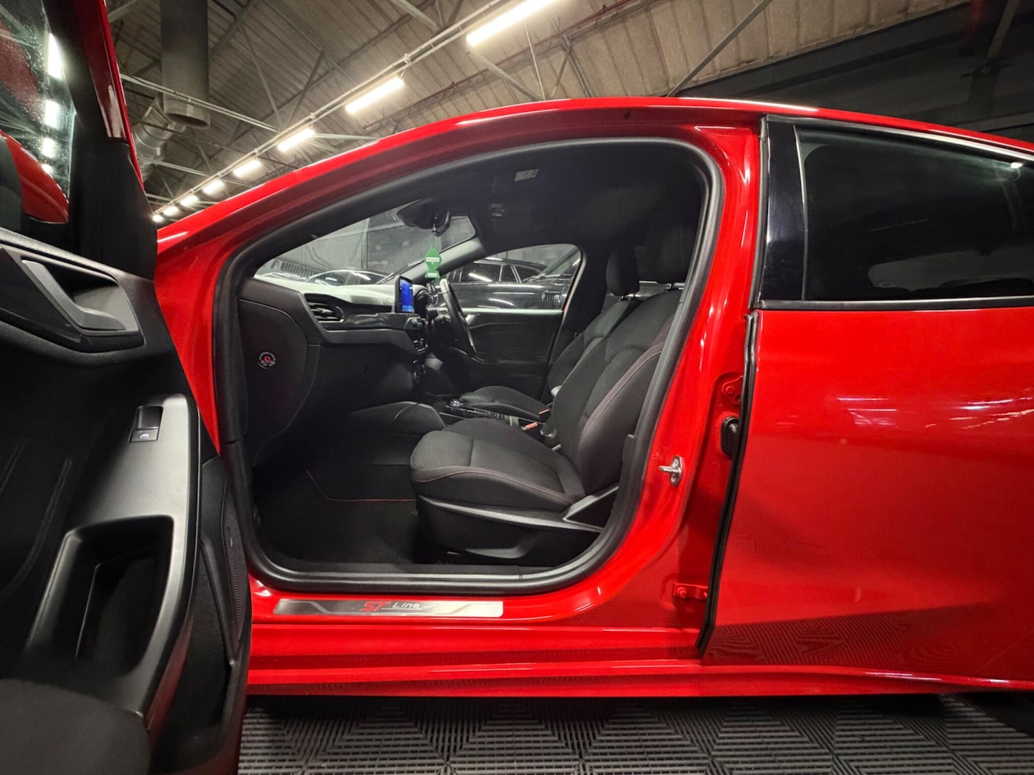 Used Ford Focus 2019 for sale - 77441300: Photo 10