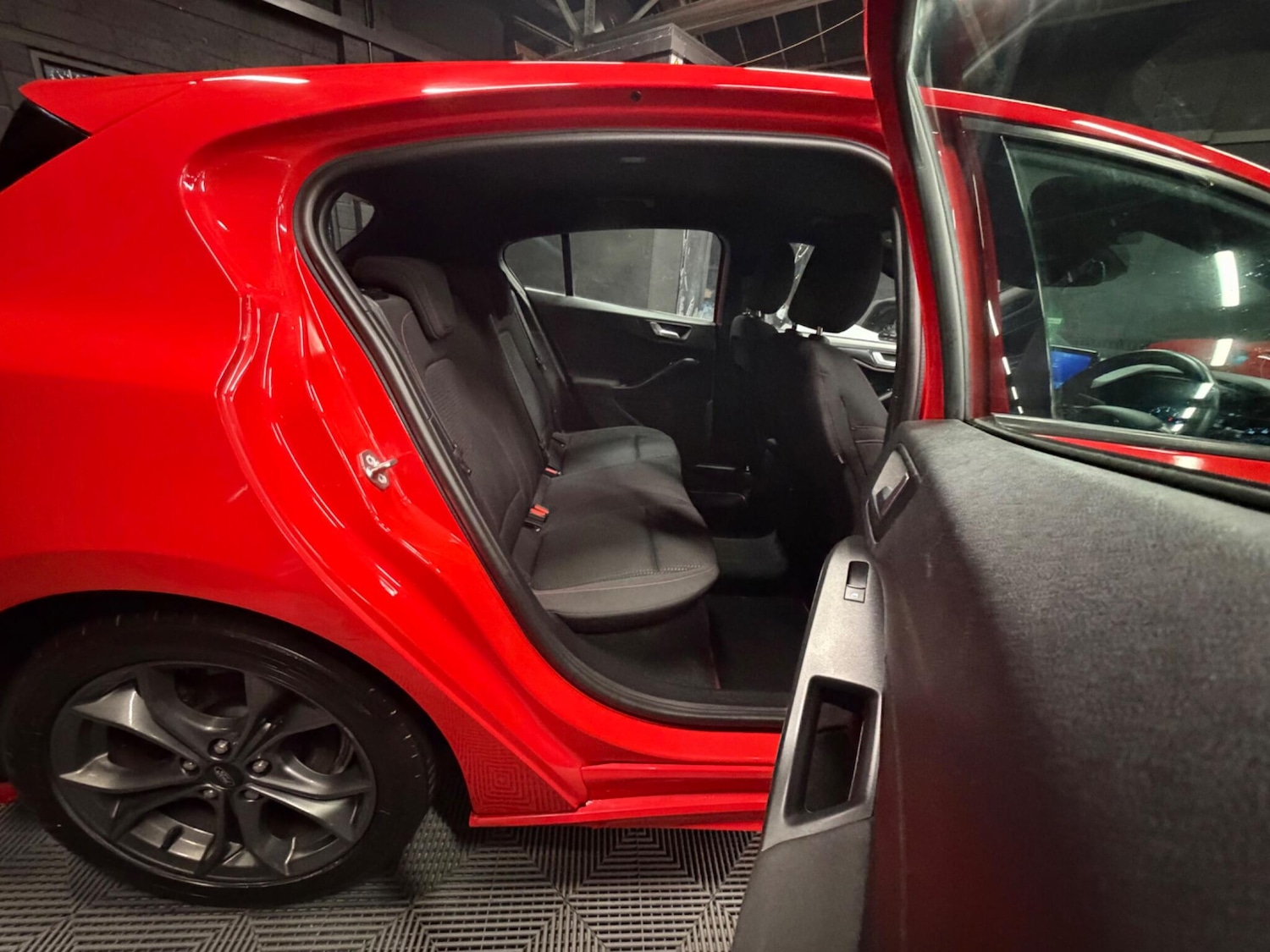 Used Ford Focus 2019 for sale - 77441300: Photo 18