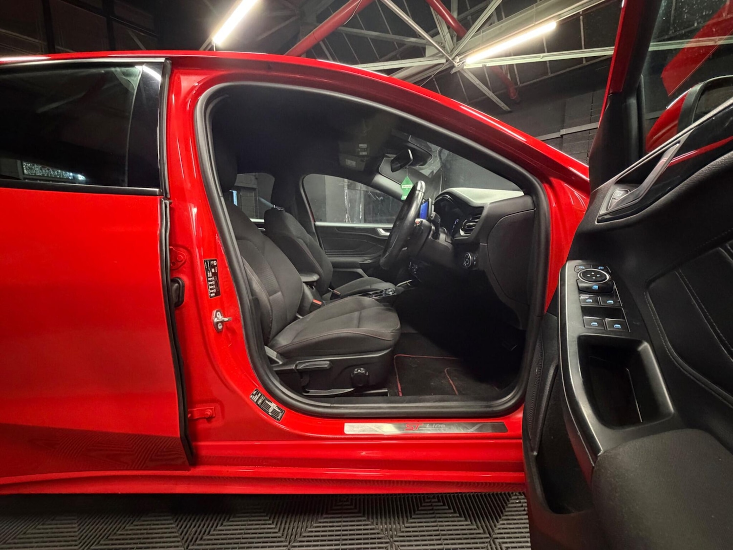 Used Ford Focus 2019 for sale - 77441300: Photo 6