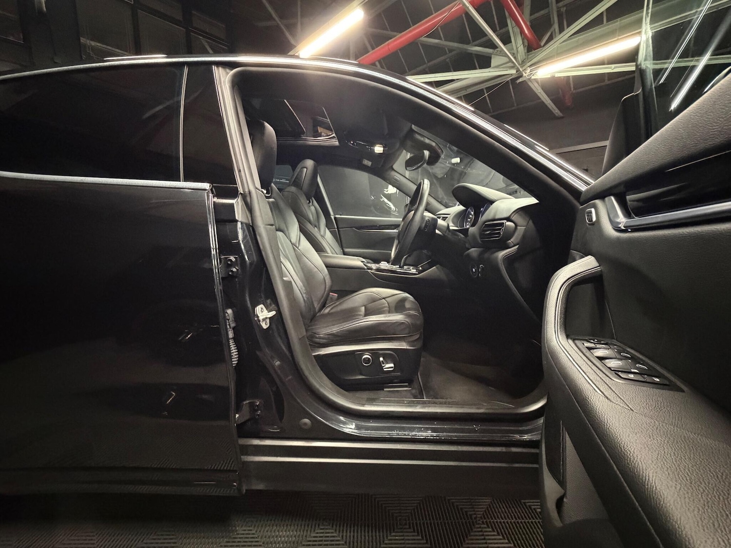 Used Maserati Levante 2022 for sale - 77119949: Photo 6