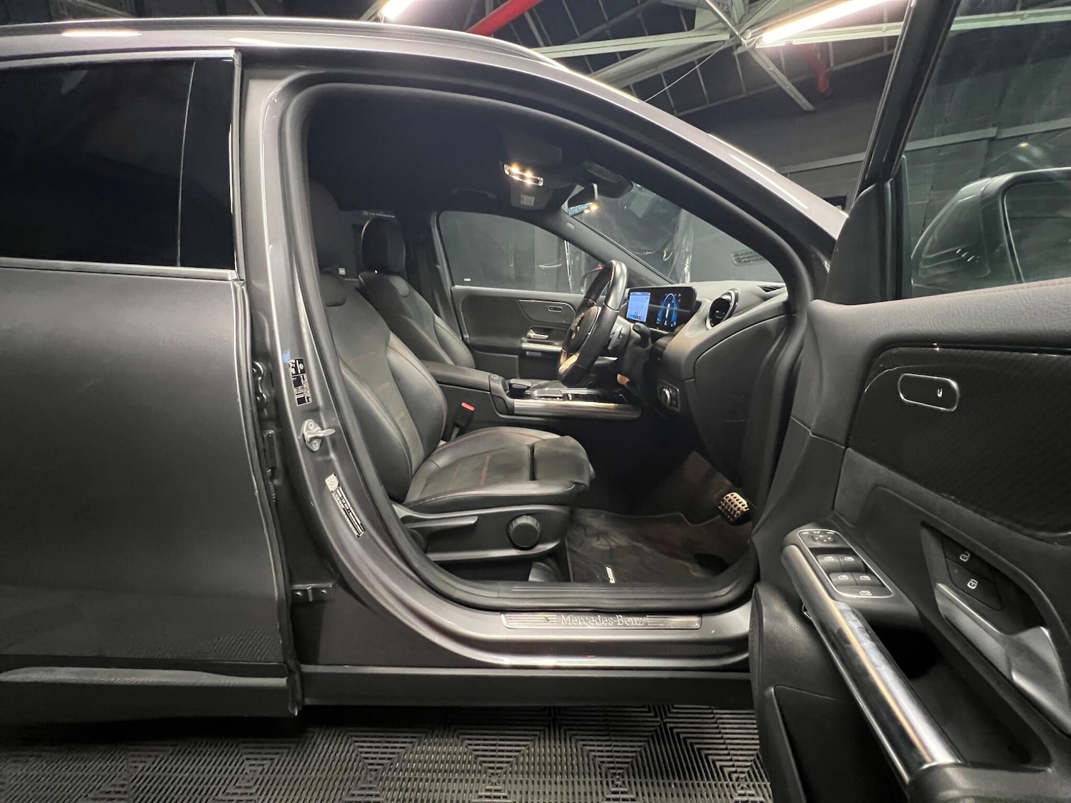 Used Mercedes-Benz GLA 2020 for sale - 76538810: Photo 6