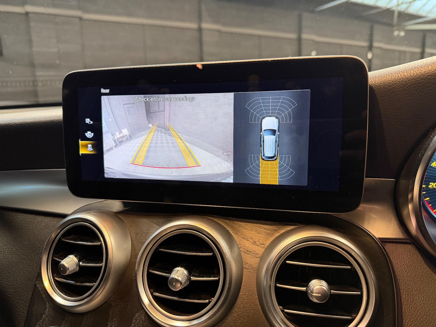 Used Mercedes-Benz GLC 2020 for sale - 77039827: Photo 32