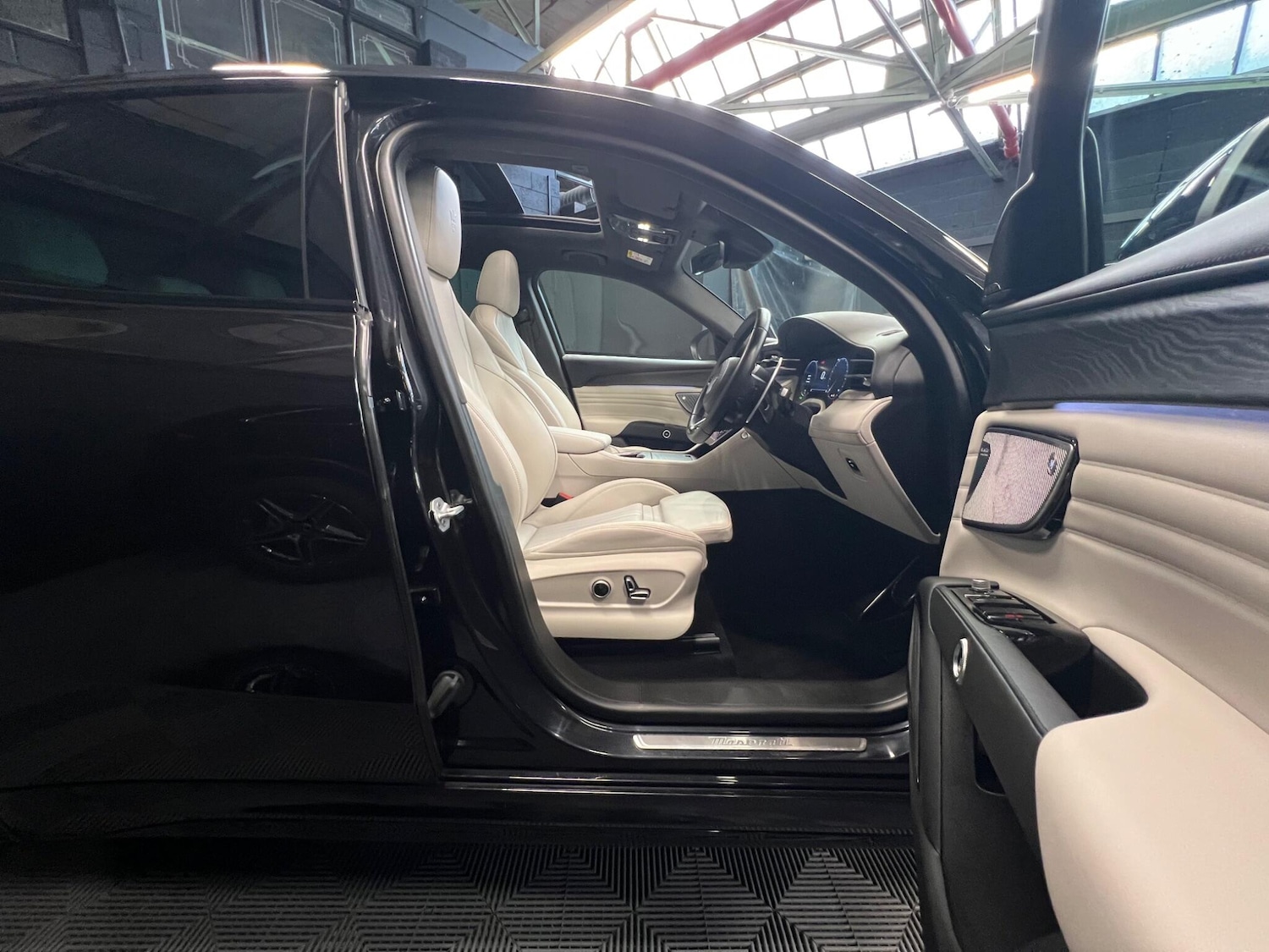 Used Maserati Other 2023 for sale - 75949348: Photo 6