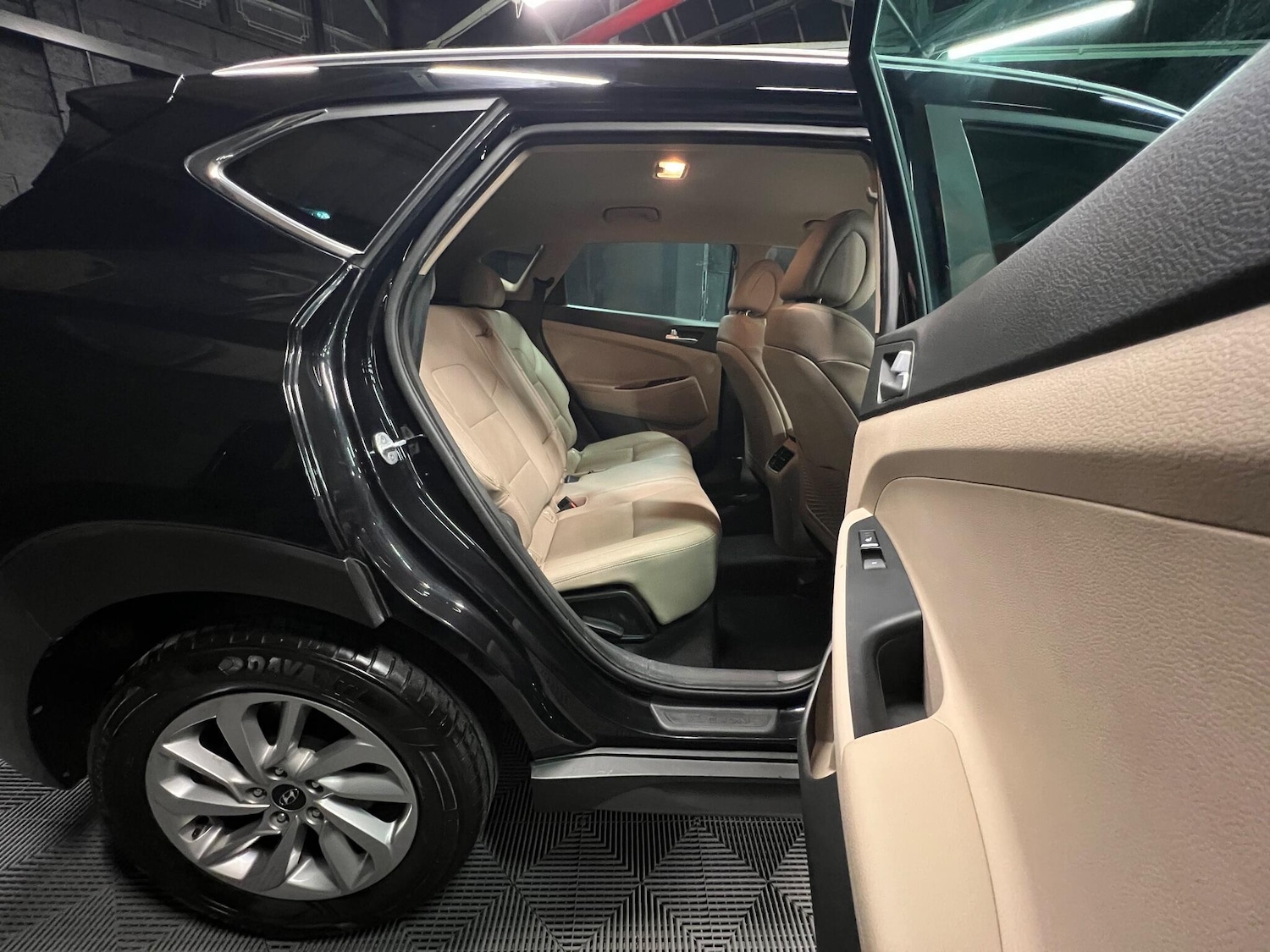 Used Hyundai TUCSON 2016 for sale - 76656992: Photo 18