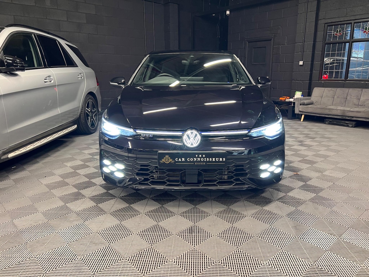 Used Volkswagen Golf 2024 for sale - 76633057: Photo 2