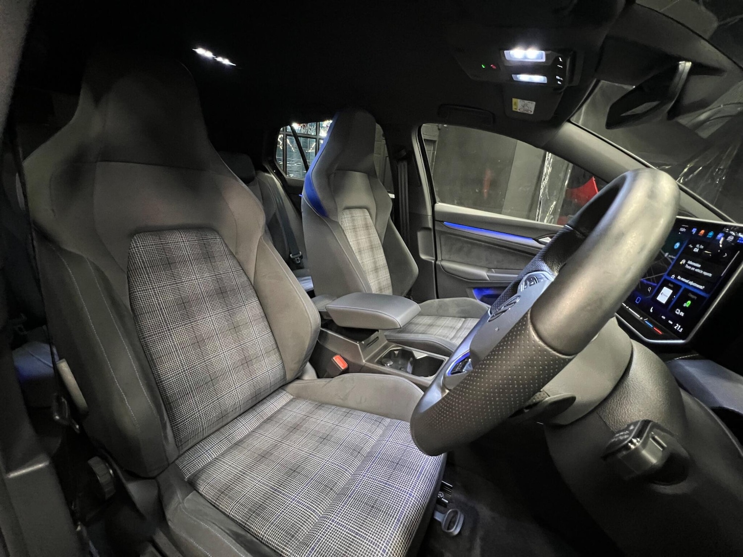 Used Volkswagen Golf 2024 for sale - 76633057: Photo 8