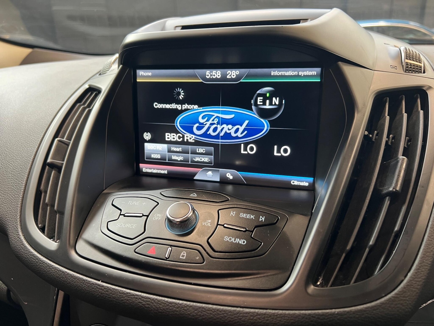 Used Ford Kuga 2016 for sale - 75600558: Photo 30