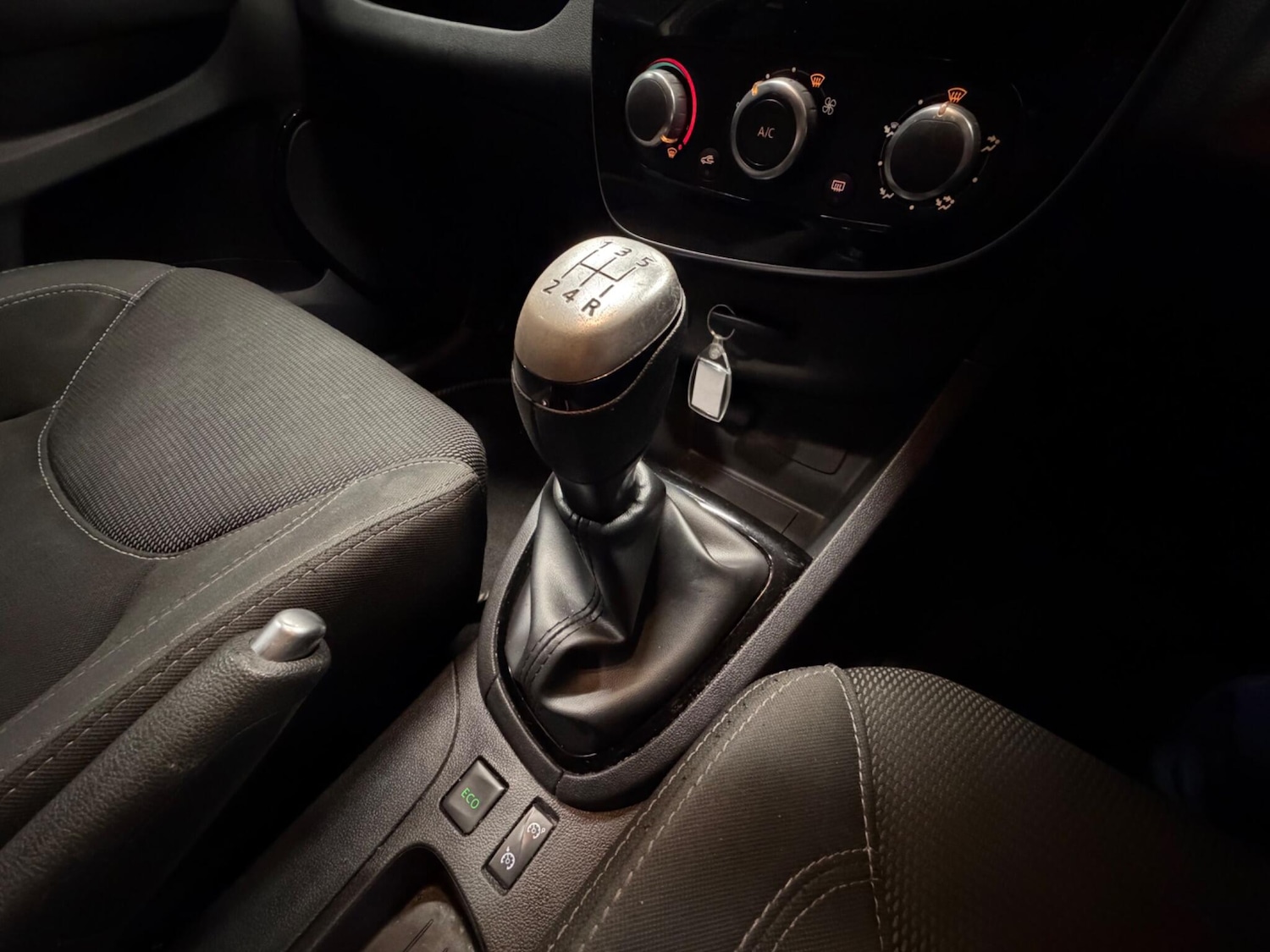 Used Renault Clio 2018 for sale - 77510751: Photo 25