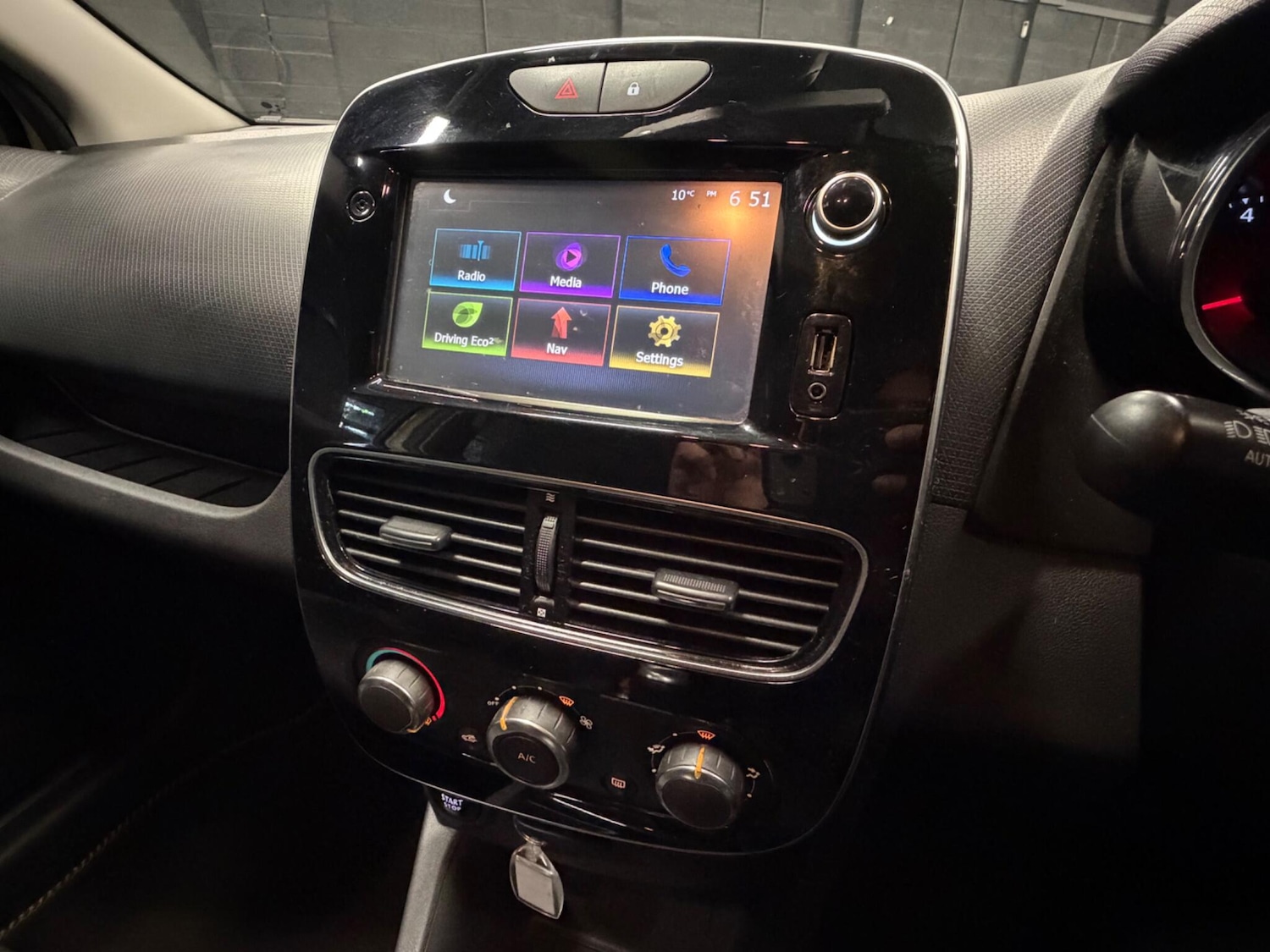 Used Renault Clio 2018 for sale - 77510751: Photo 26