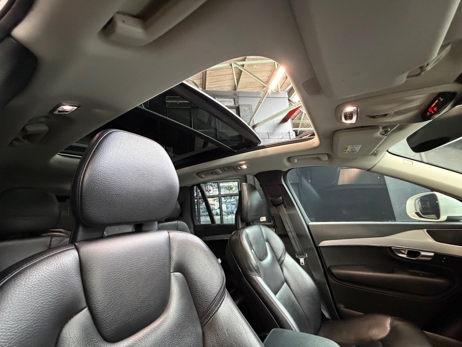 Used Volvo XC90 for sale - 78115273: Photo 21