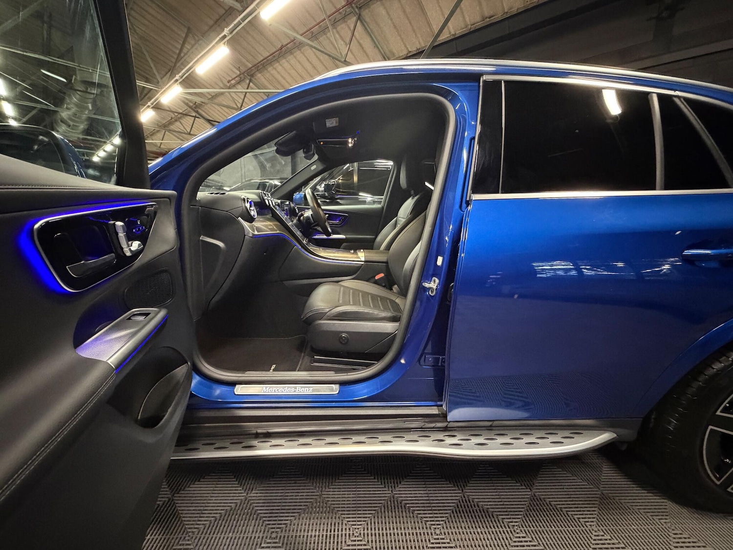 Used Mercedes-Benz GLC 2025 for sale - 77101996: Photo 10