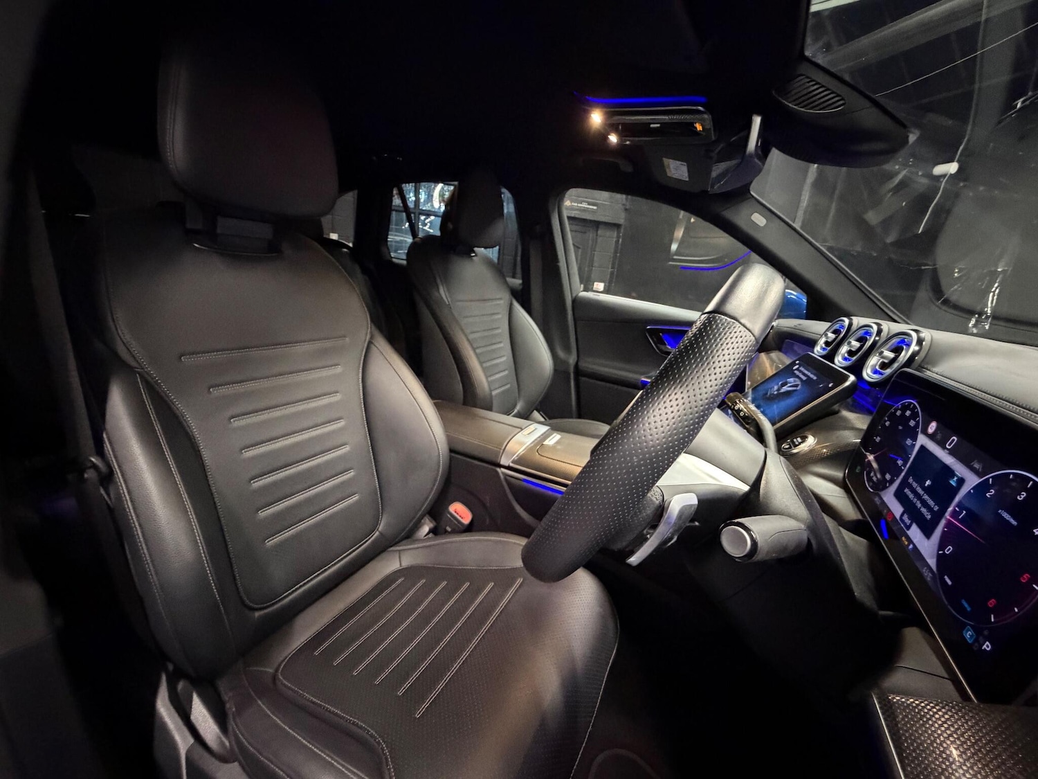 Used Mercedes-Benz GLC 2025 for sale - 77101996: Photo 8