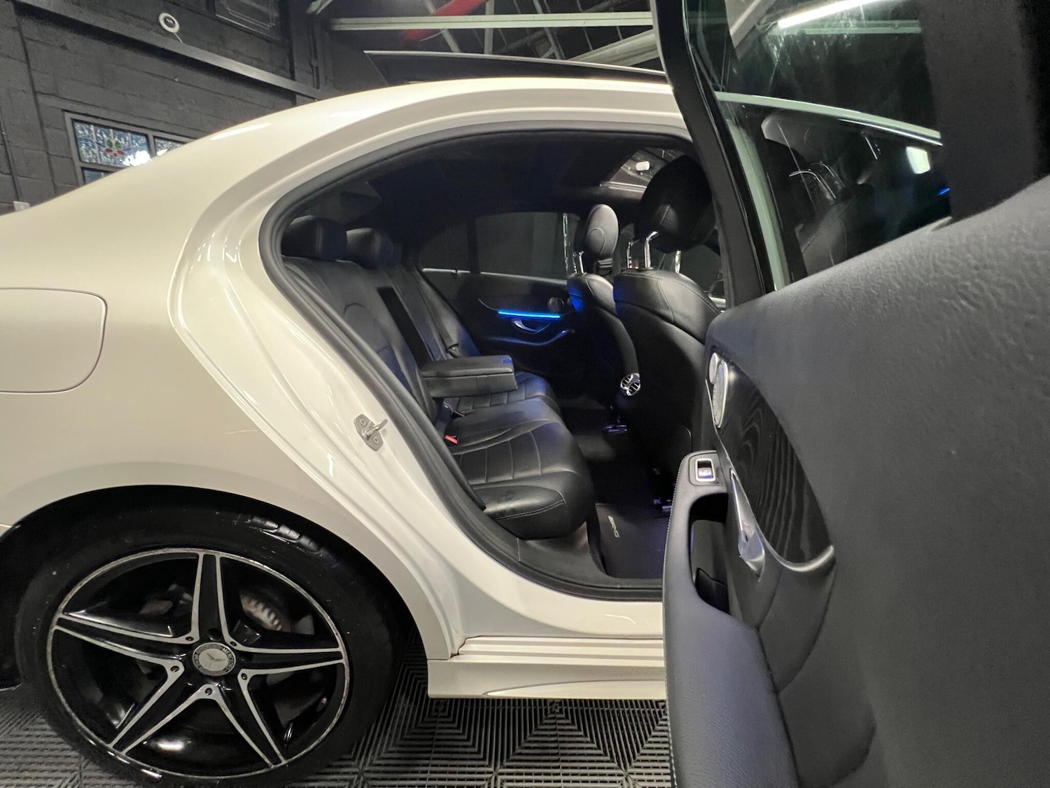 Used Mercedes-Benz C Class 2017 for sale - 76886674: Photo 18