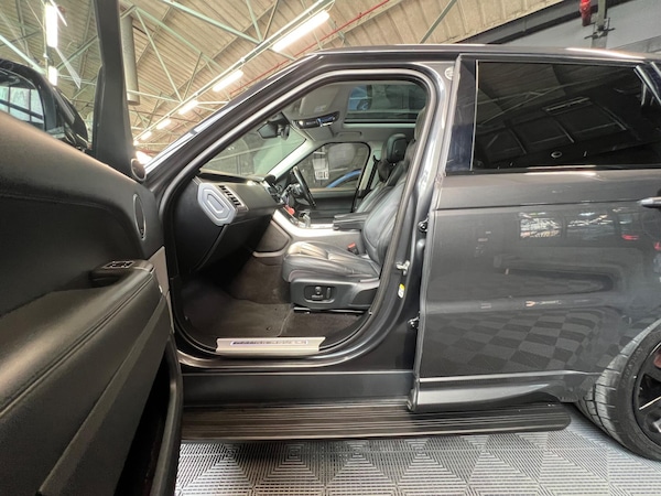 Used Land Rover Range Rover Sport 2020 for sale - 75601223: Photo 10