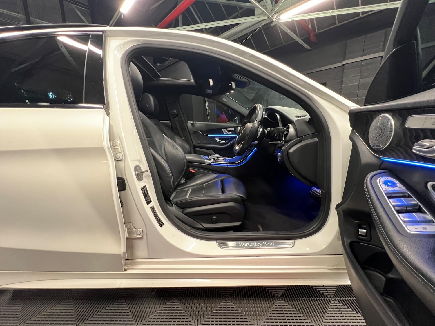 Used Mercedes-Benz C Class for sale - 76472701: Photo 6