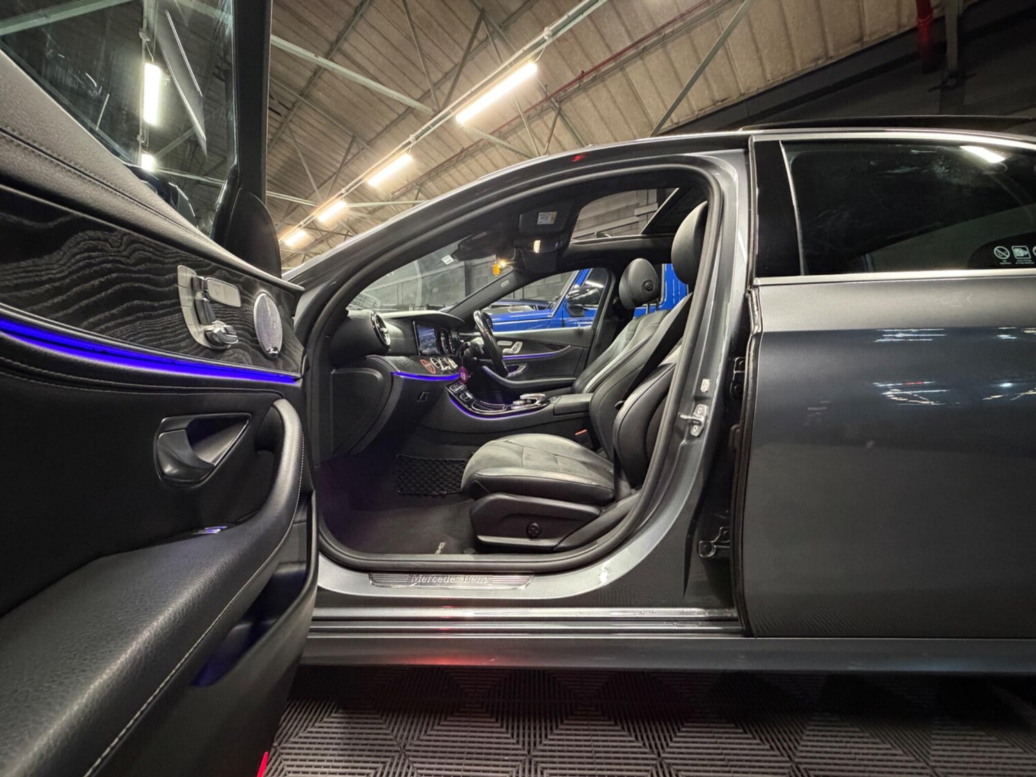 Used Mercedes-Benz E Class for sale - 77724096: Photo 10