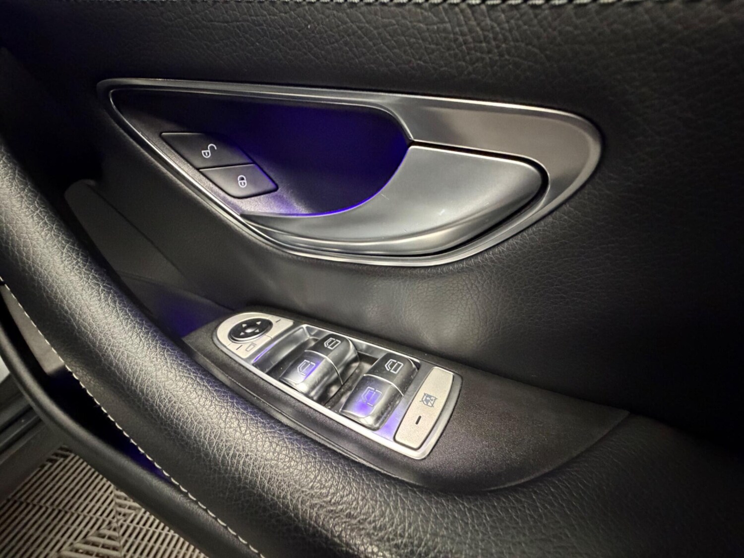 Used Mercedes-Benz E Class for sale - 77724096: Photo 27