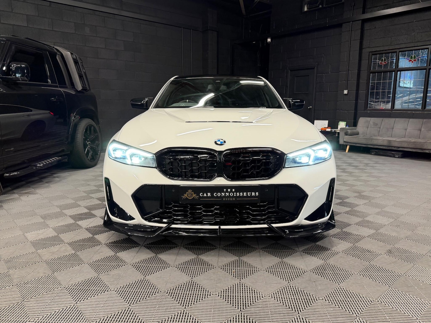 Used BMW 3 Series for sale - 77001045: Photo 2