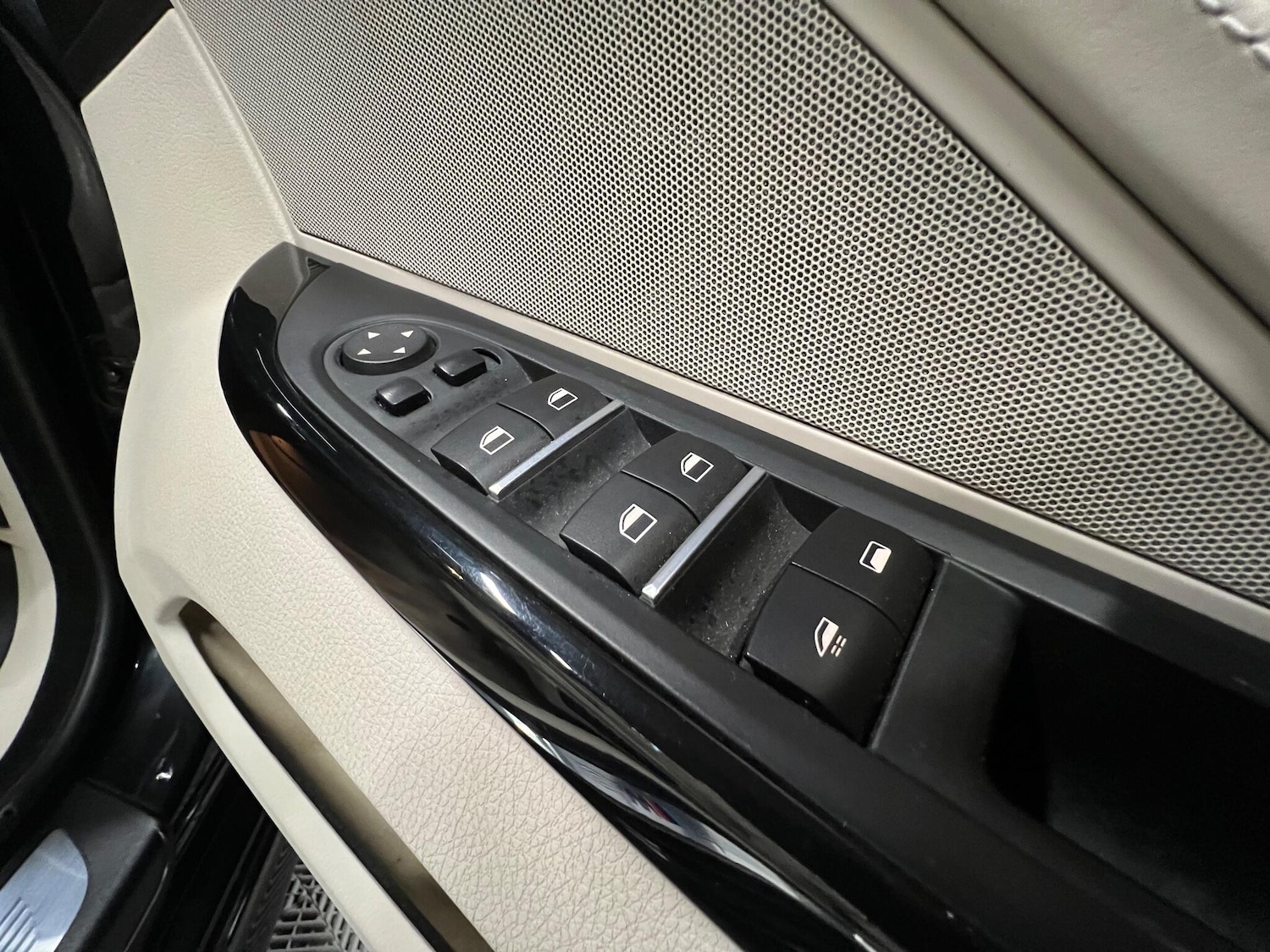 Used BMW 6 Series 2014 for sale - 76657996: Photo 17