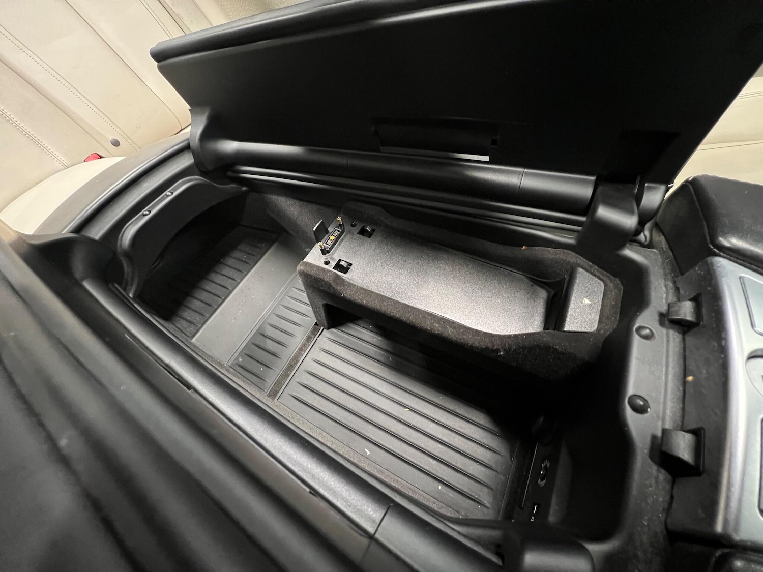 Used BMW 6 Series 2014 for sale - 76657996: Photo 23