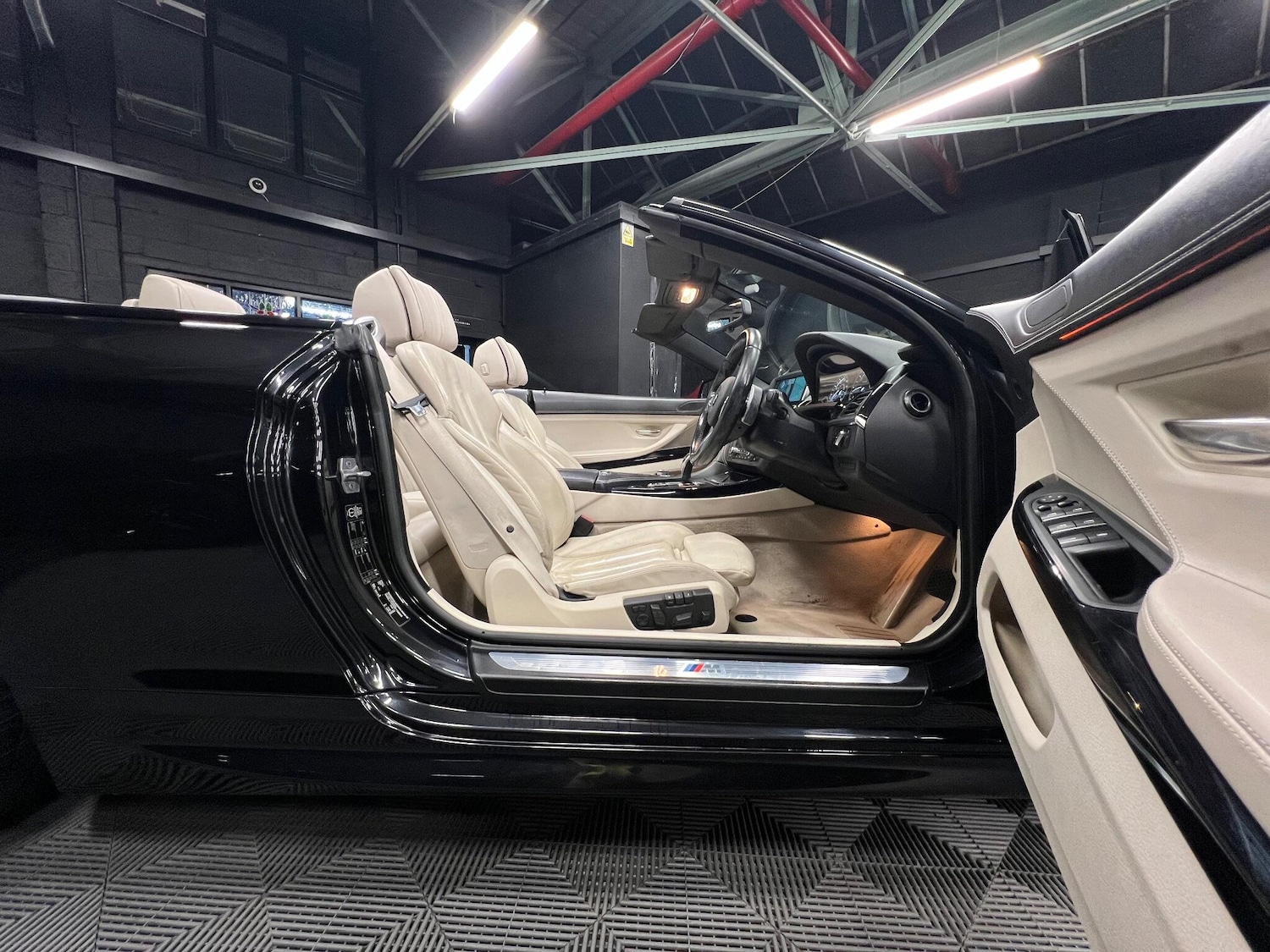 Used BMW 6 Series 2014 for sale - 76657996: Photo 5