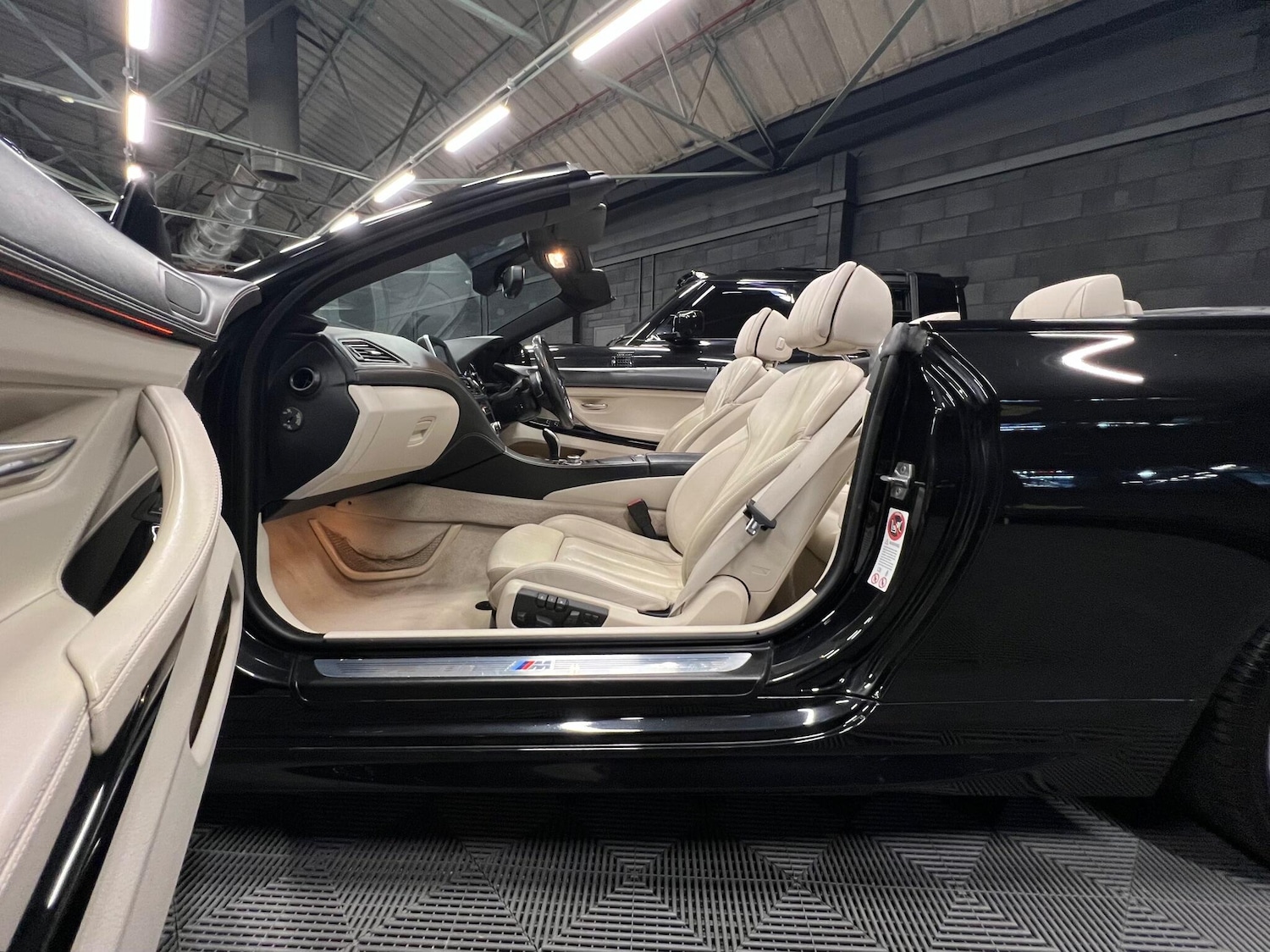 Used BMW 6 Series 2014 for sale - 76657996: Photo 9