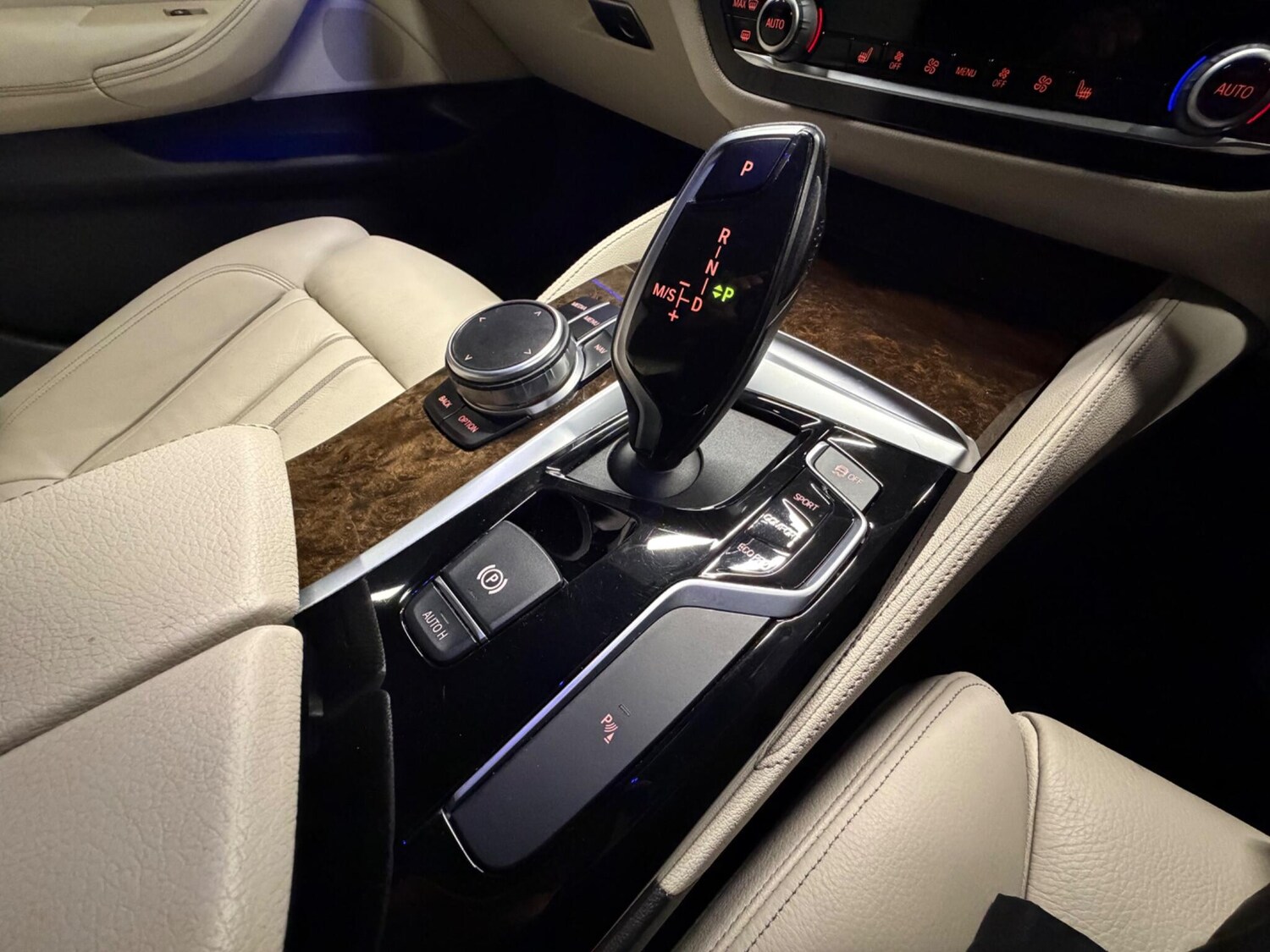 Used BMW 5 Series 2019 for sale - 77625027: Photo 29