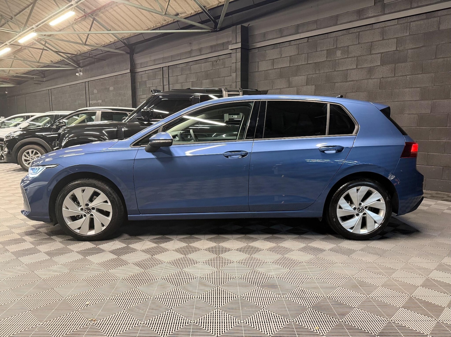 Used Volkswagen Golf 2025 for sale - 76742534: Photo 5