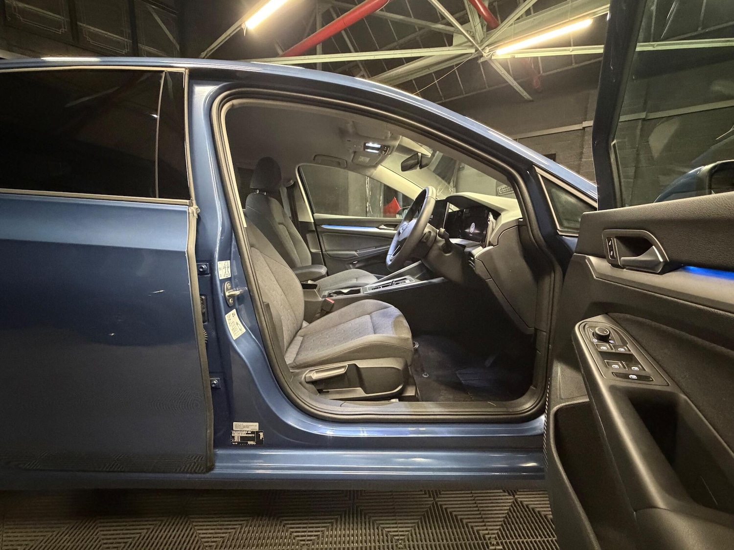 Used Volkswagen Golf 2025 for sale - 76742534: Photo 6