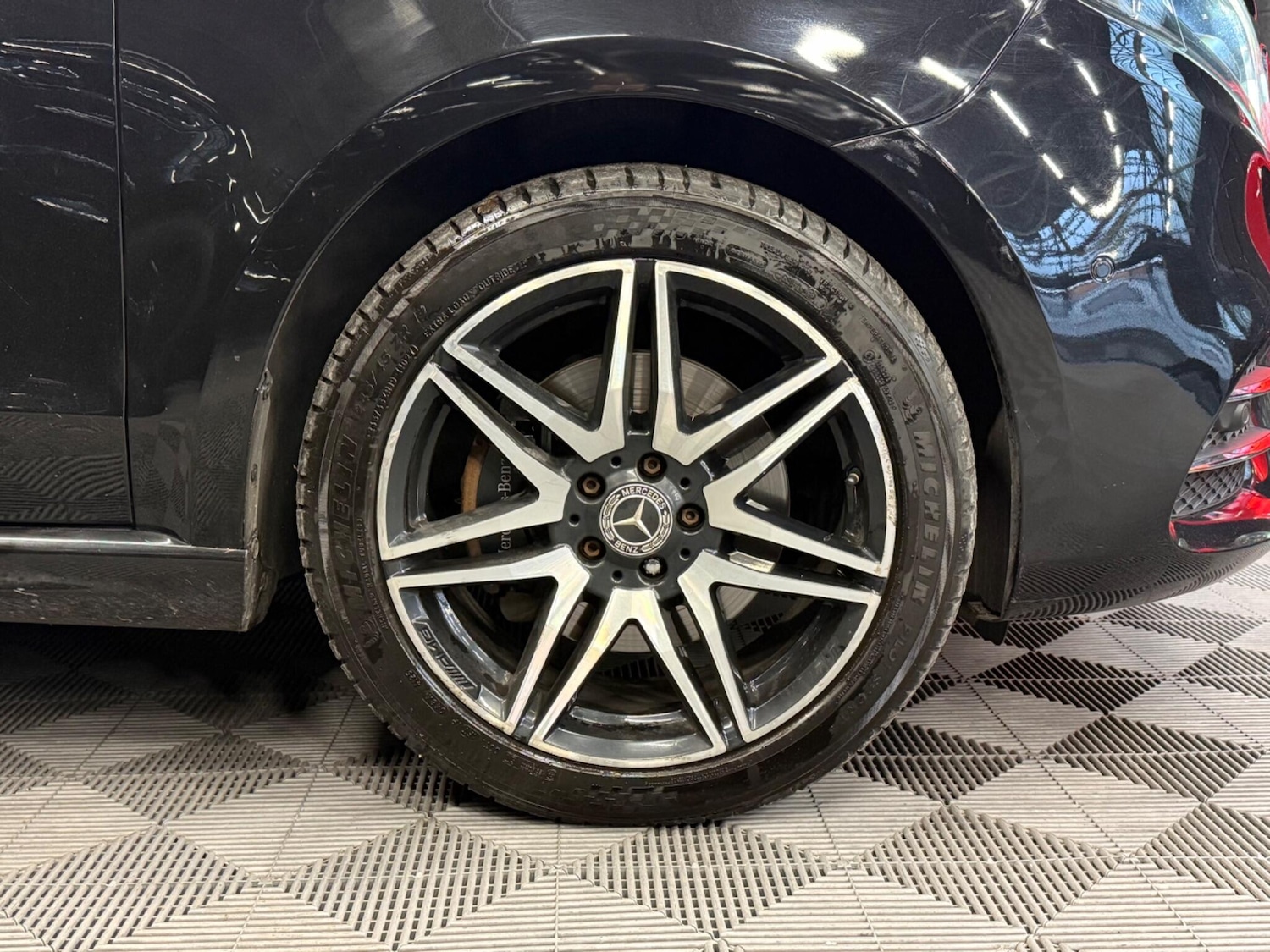 Used Mercedes-Benz V-Class 2023 for sale - 77254944: Photo 18