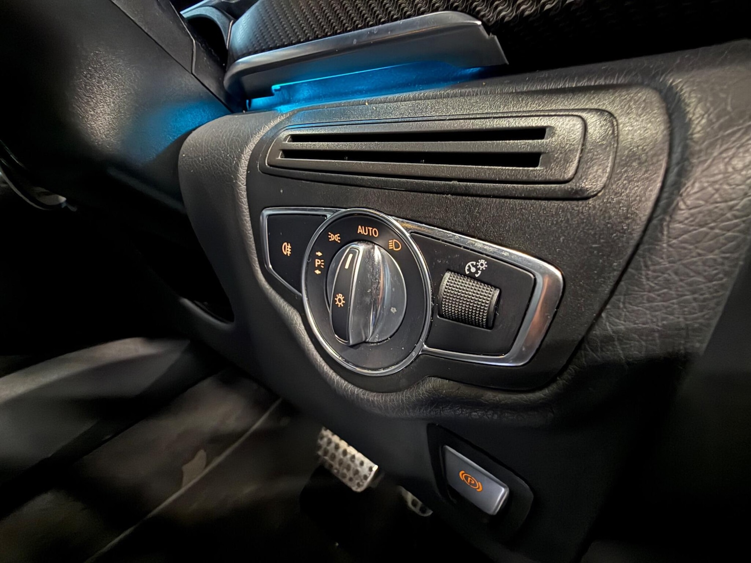 Used Mercedes-Benz V-Class 2023 for sale - 77254944: Photo 29