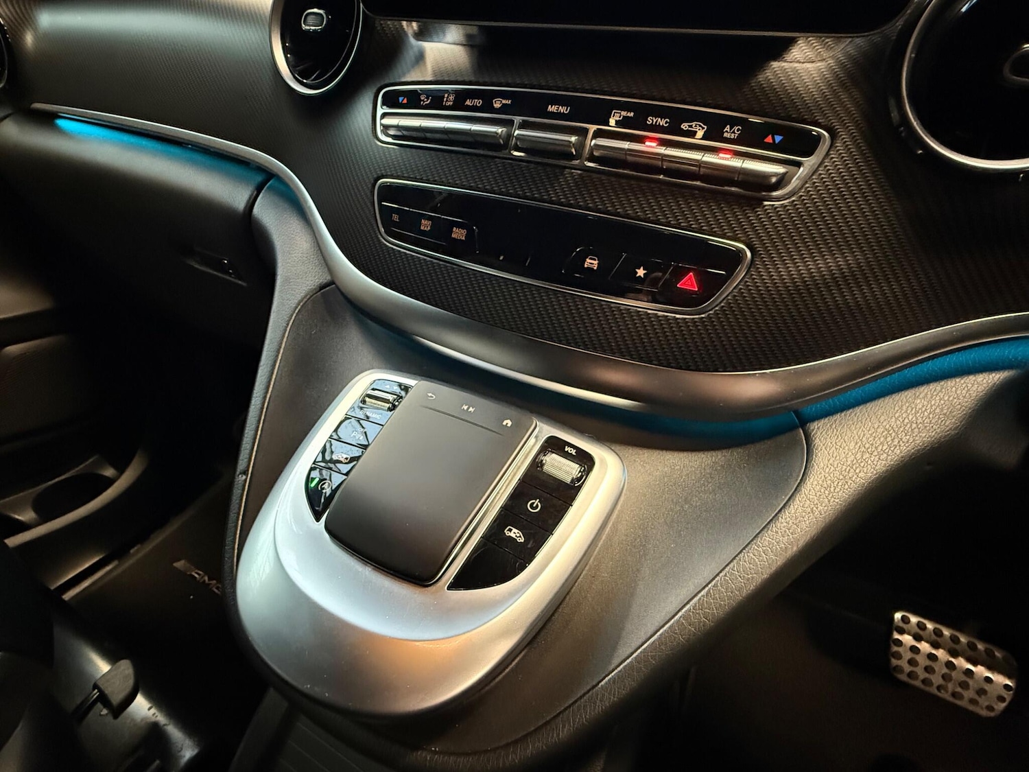 Used Mercedes-Benz V-Class 2023 for sale - 77254944: Photo 30