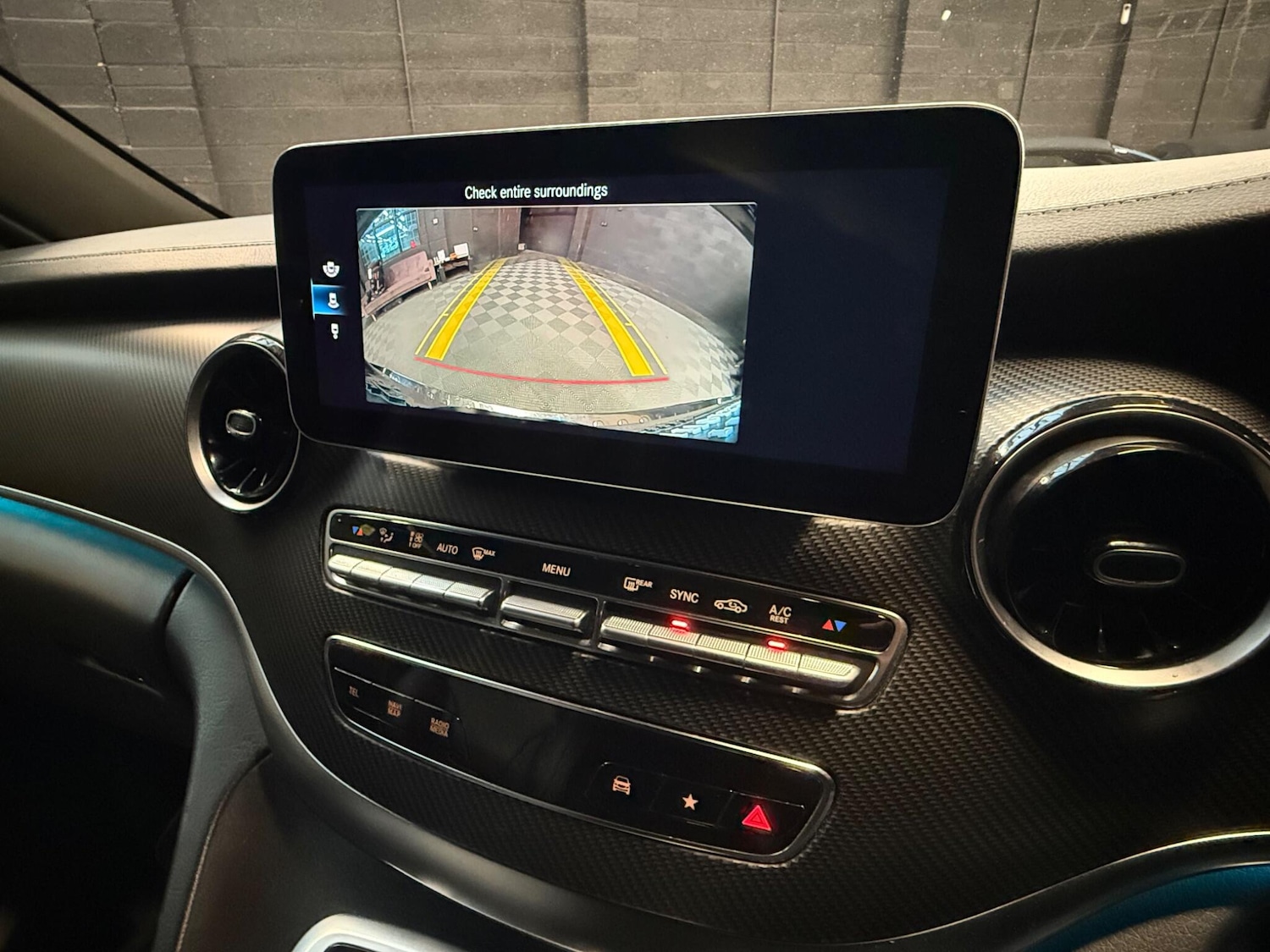 Used Mercedes-Benz V-Class 2023 for sale - 77254944: Photo 32