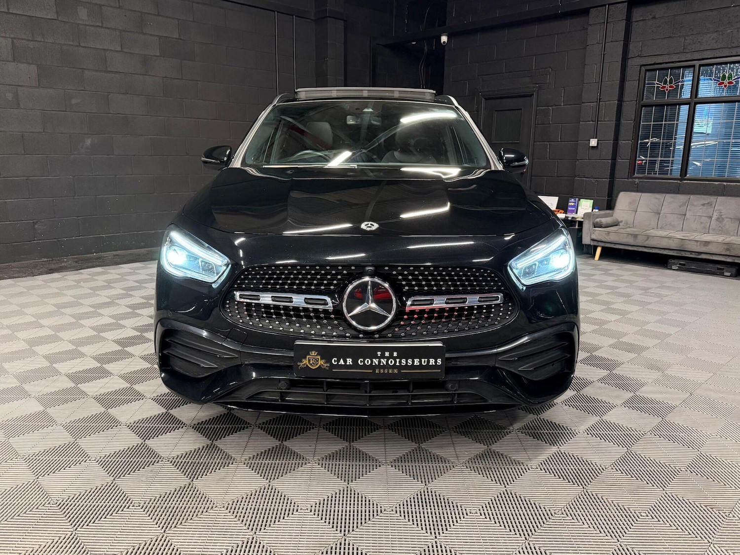 Used Mercedes-Benz GLA for sale - 77377713: Photo 2