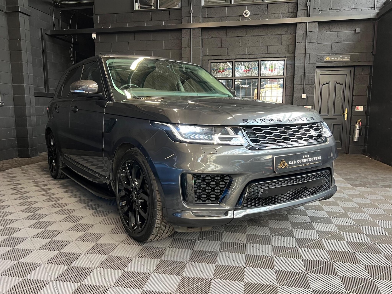 Used Land Rover Range Rover Sport 2020 for sale - 76528121: Photo 1