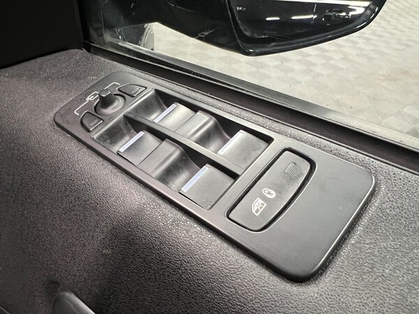 Used Land Rover Discovery Sport 2016 for sale - 75601325: Photo 29