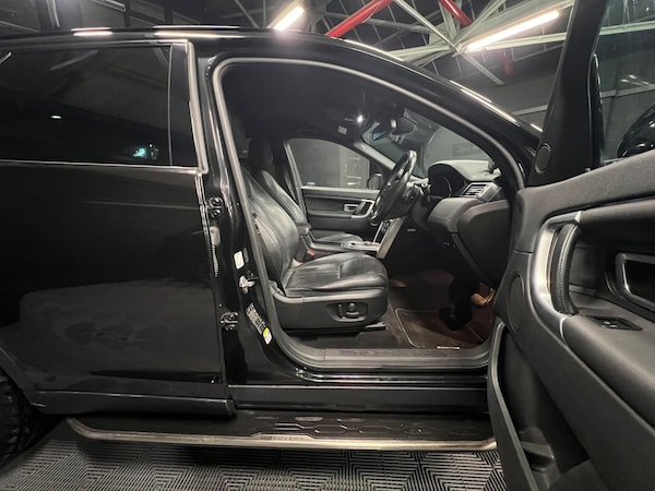 Used Land Rover Discovery Sport 2016 for sale - 75601325: Photo 6
