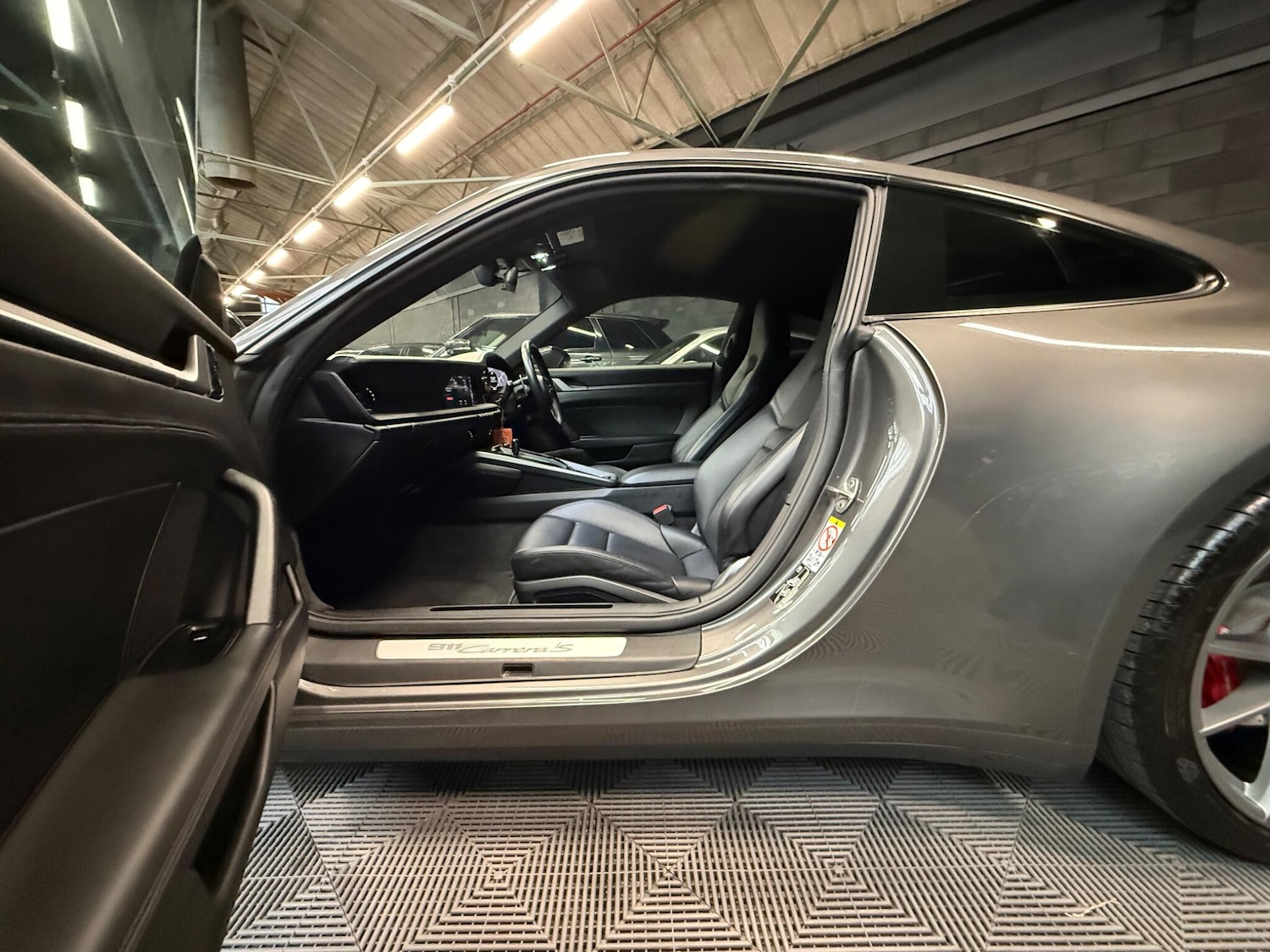 Used Porsche 911 2019 for sale - 76337587: Photo 10