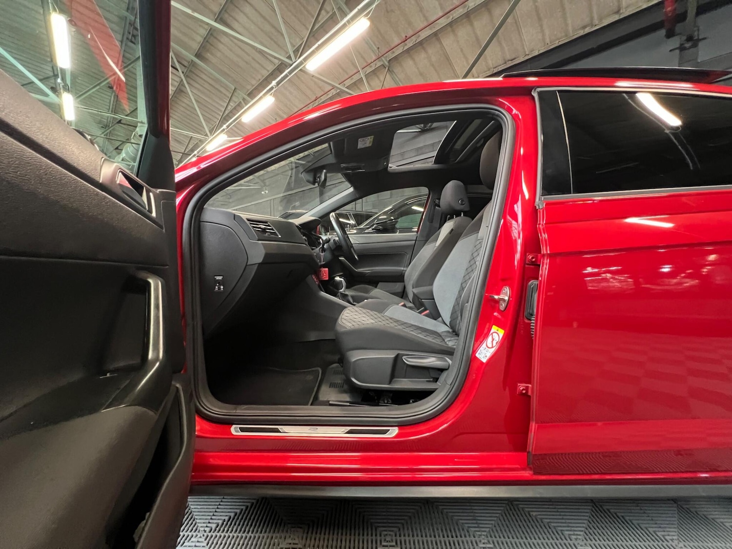 Used Volkswagen Polo 2023 for sale - 76137898: Photo 8