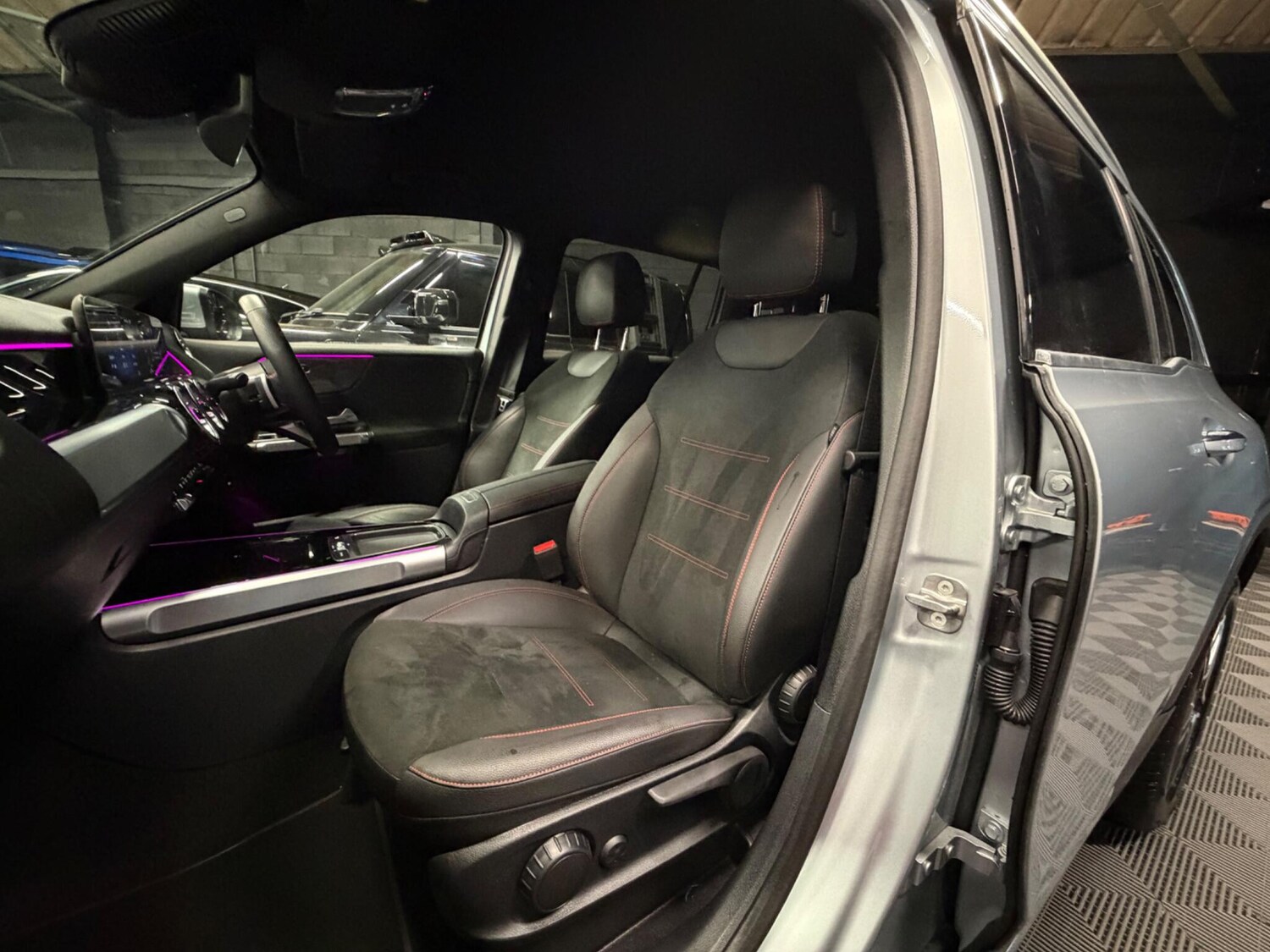 Used Mercedes-Benz GLB for sale - 77684094: Photo 12