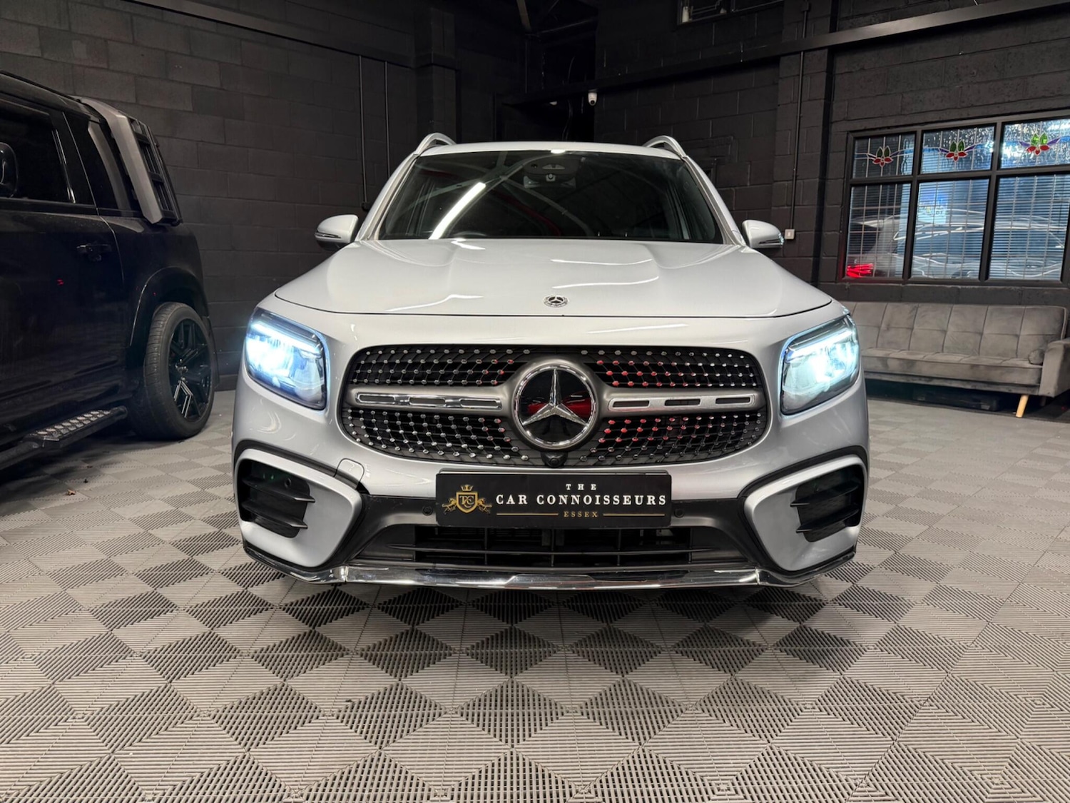 Used Mercedes-Benz GLB for sale - 77684094: Photo 2