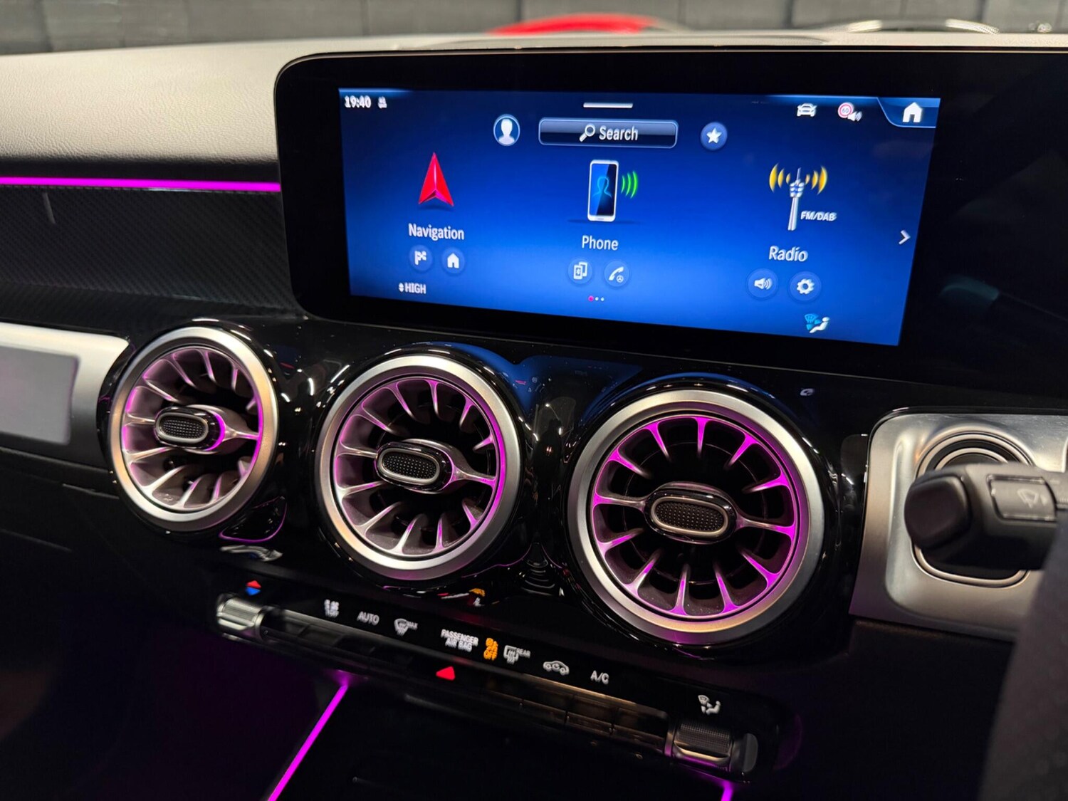 Used Mercedes-Benz GLB for sale - 77684094: Photo 31