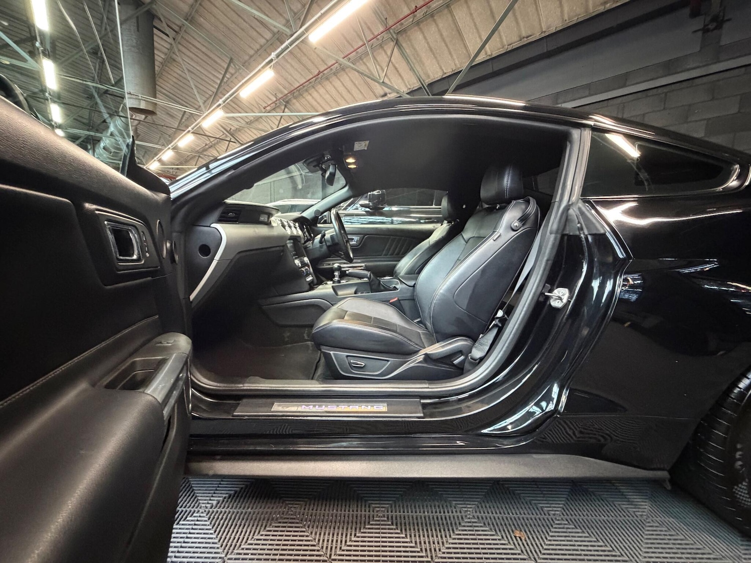 Used Ford Mustang 2016 for sale - 77131391: Photo 10