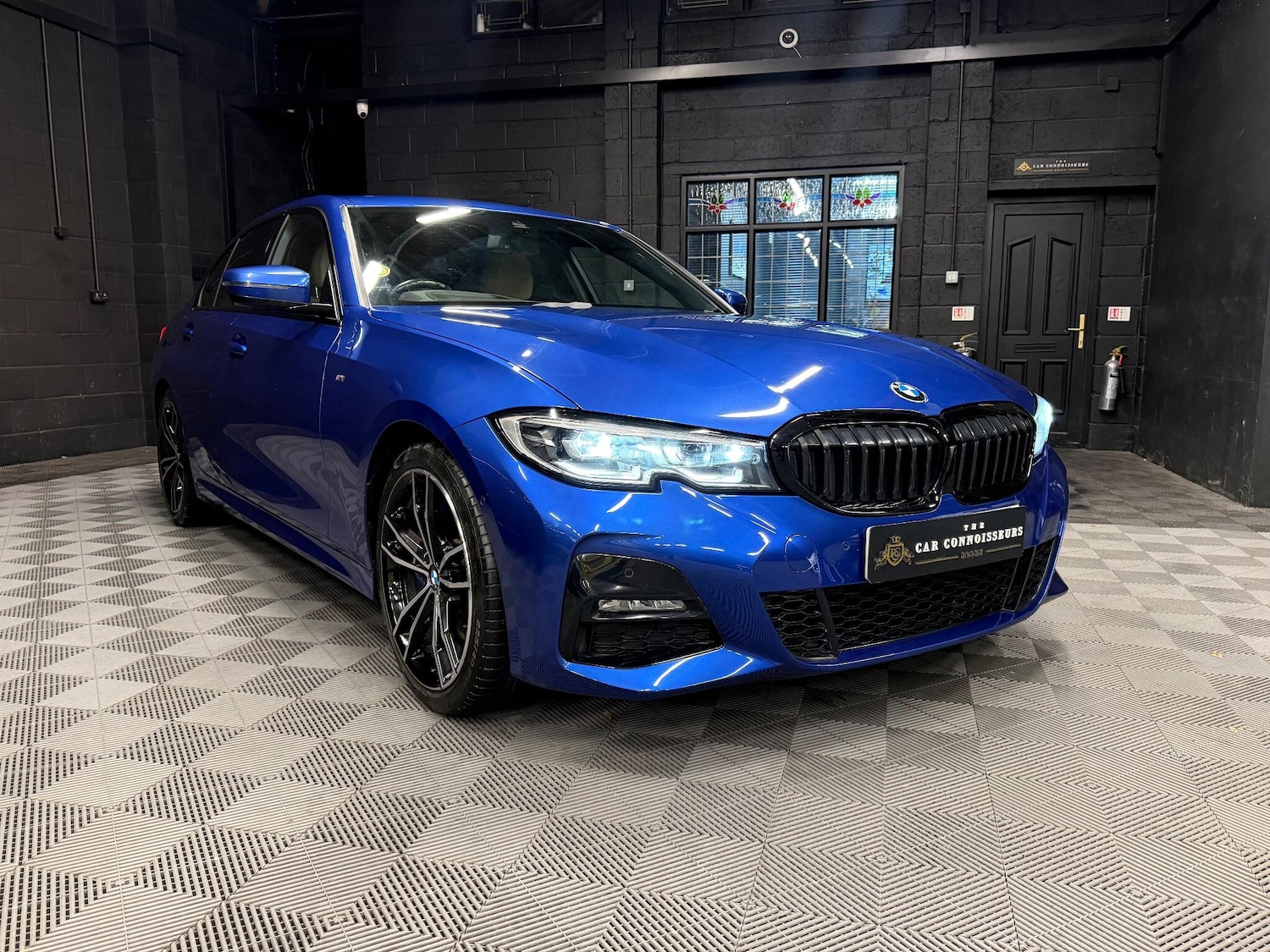 Used BMW 3 Series for sale - 76714333: Photo 1