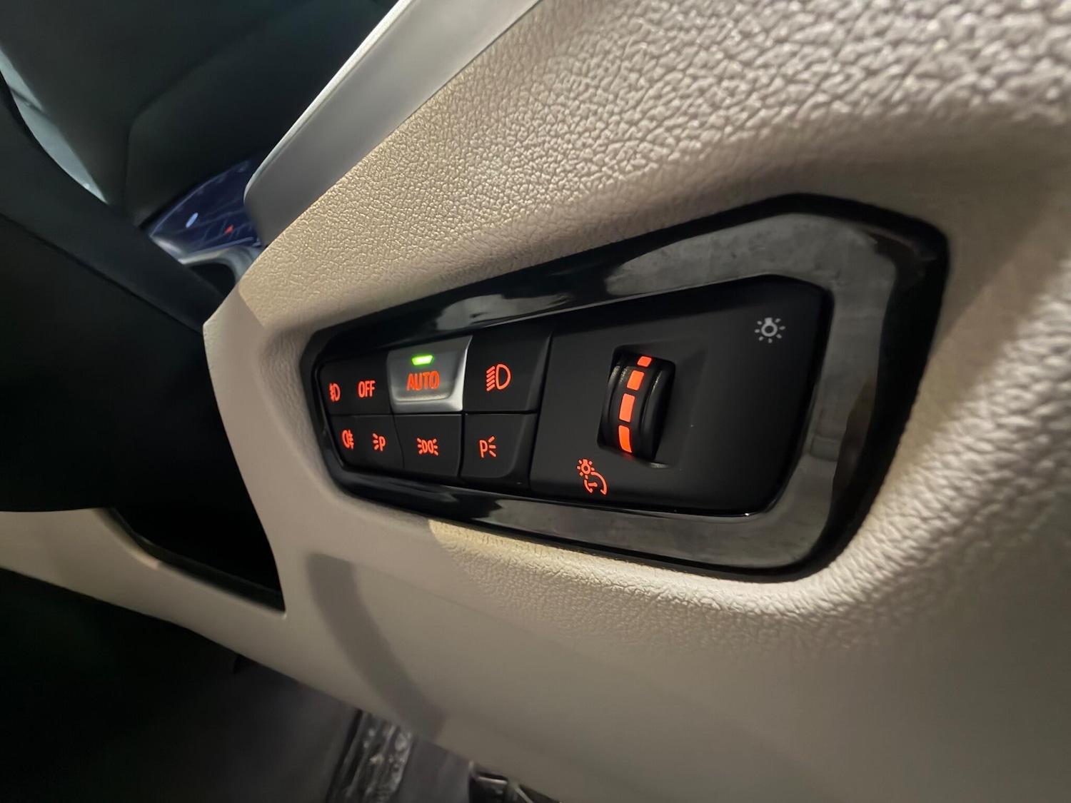 Used BMW 3 Series for sale - 76714333: Photo 23