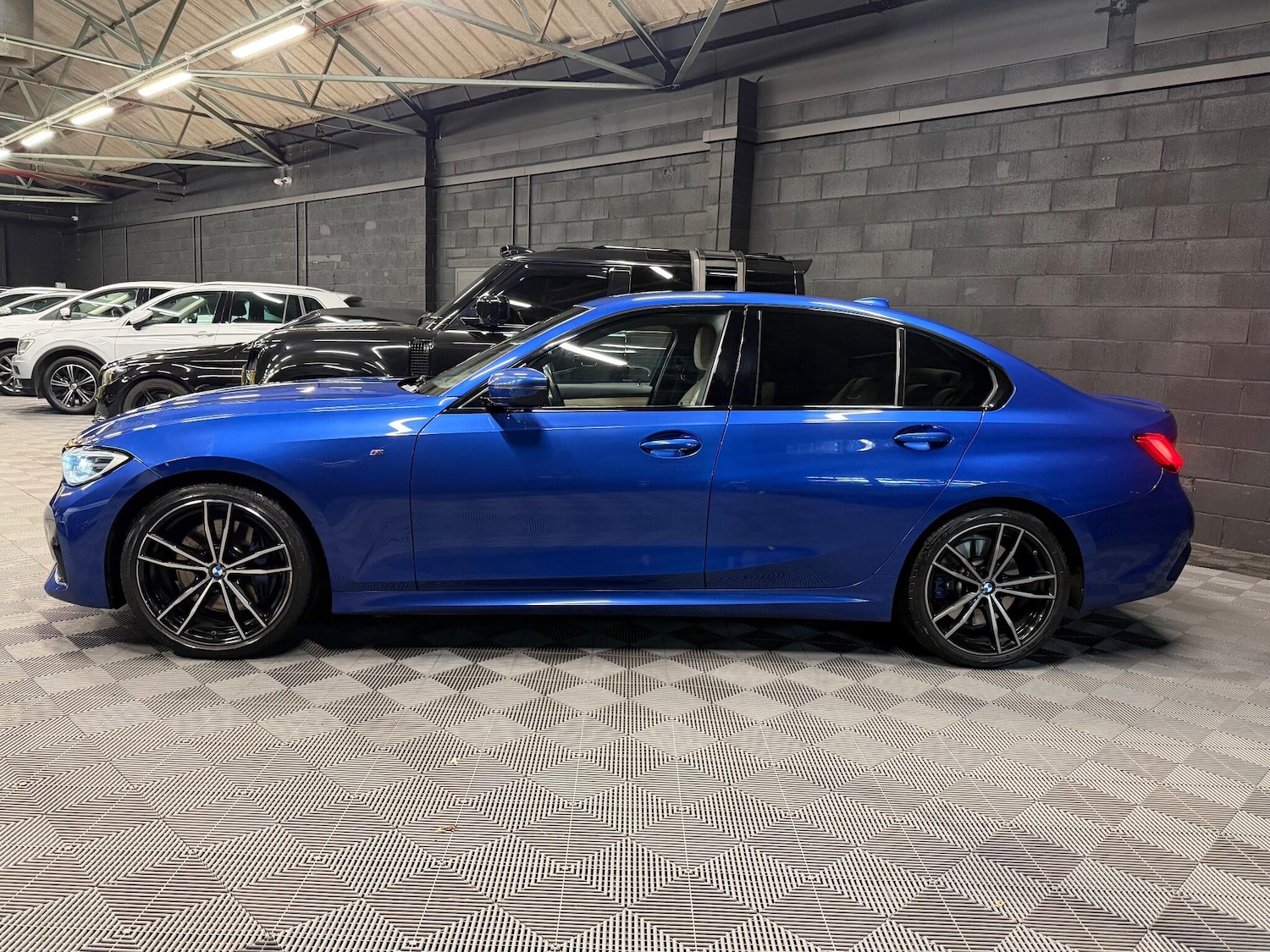 Used BMW 3 Series for sale - 76714333: Photo 5