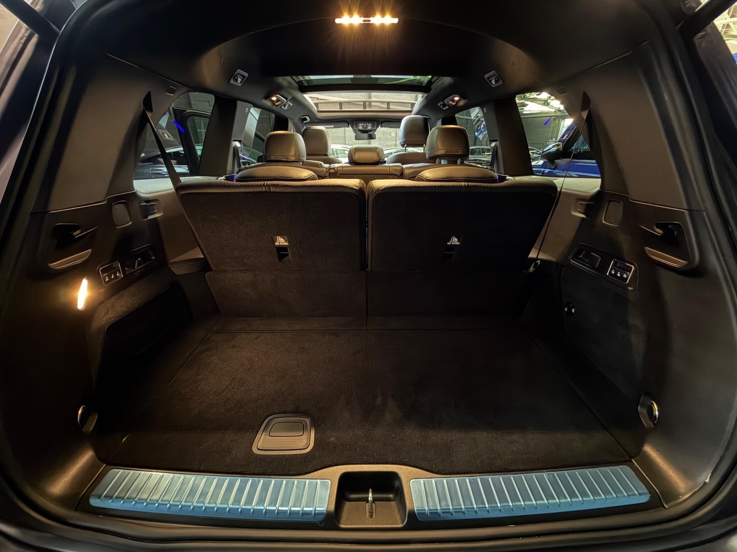 Used Mercedes-Benz GLS 2023 for sale - 77940292: Photo 28